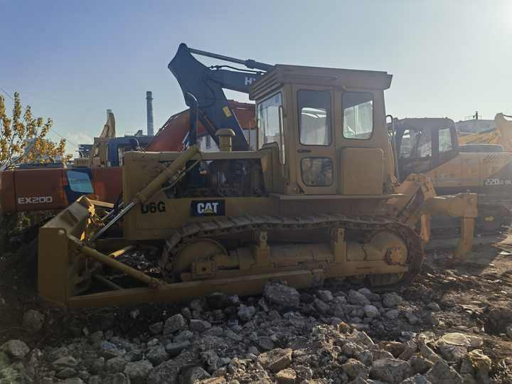 Excellent Condition Used Bulldozers CAT D6G Original Japanese Second Hand CAT D6G in stock in china - Bulldozer: picture 5 Excellent Condition Used Bulldozers CAT D6G Original Japanese Second Hand CAT D6G in stock in china - Bulldozer: picture 5