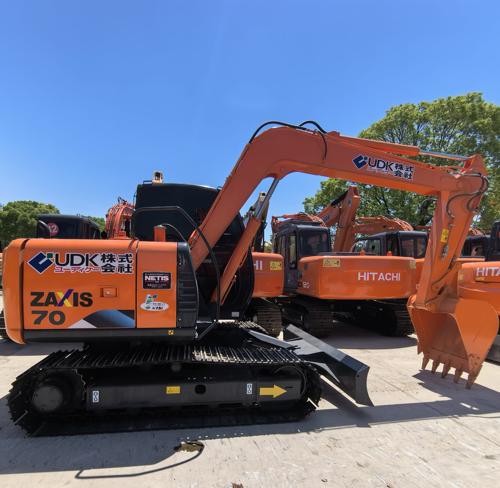 Hitachi ZX70 Excavator - Mini excavator: picture 3 Hitachi ZX70 Excavator - Mini excavator: picture 3