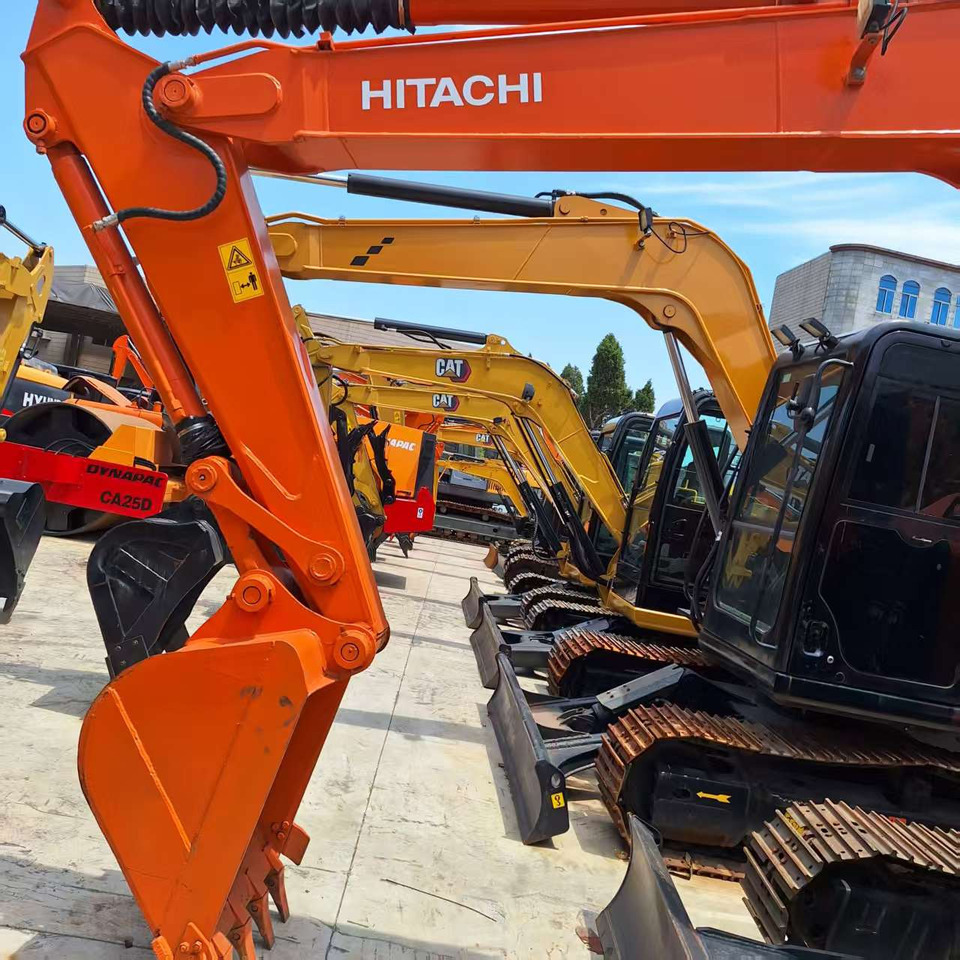 Hitachi ZX70 Excavator - Crawler excavator: picture 2 Hitachi ZX70 Excavator - Crawler excavator: picture 2