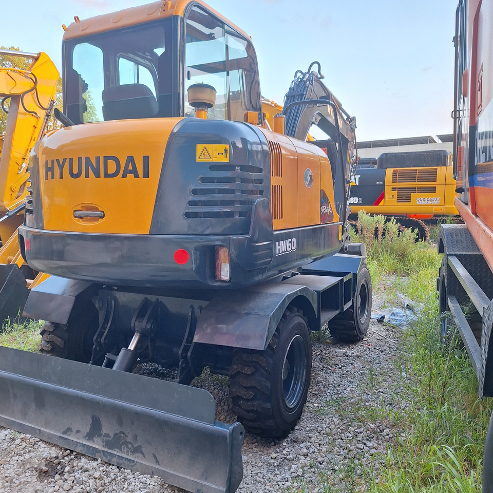 Hyundai HW60 excavator - Wheel excavator: picture 5 Hyundai HW60 excavator - Wheel excavator: picture 5