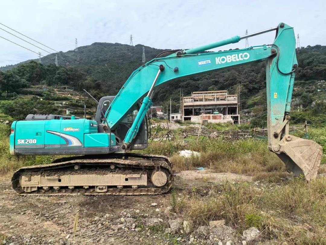 KOBELCO Kobelco SK200-8 Crawler excavator - Crawler excavator: picture 1 KOBELCO Kobelco SK200-8 Crawler excavator - Crawler excavator: picture 1
