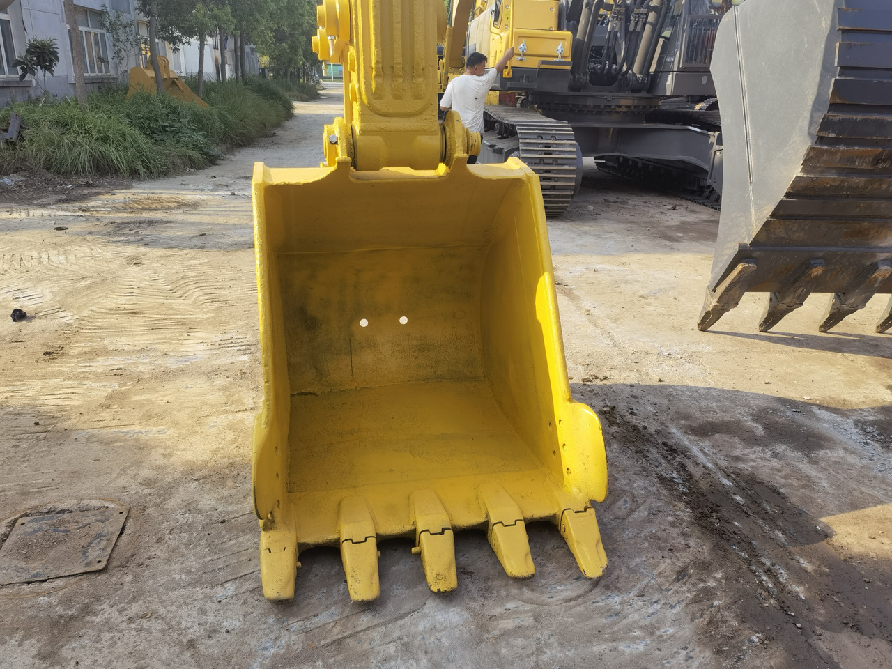 Komatsu PC200-8 Excavator - Crawler excavator: picture 5 Komatsu PC200-8 Excavator - Crawler excavator: picture 5
