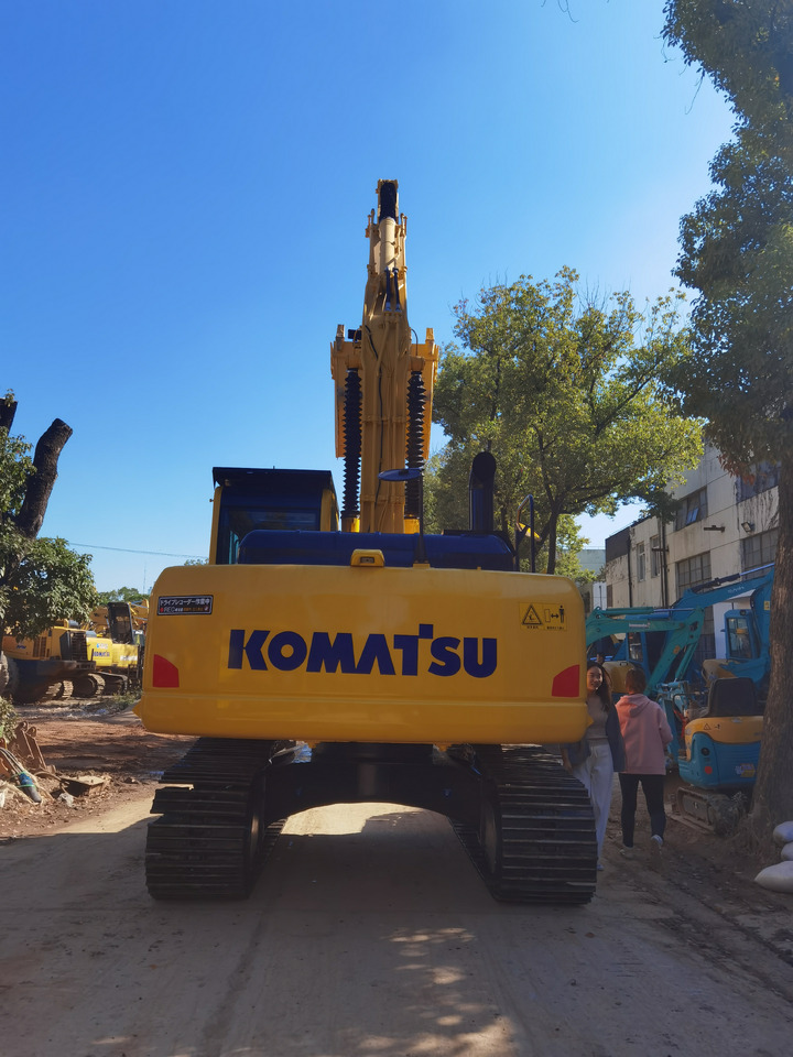 Komatsu PC200-8 Excavator - Crawler excavator: picture 5 Komatsu PC200-8 Excavator - Crawler excavator: picture 5