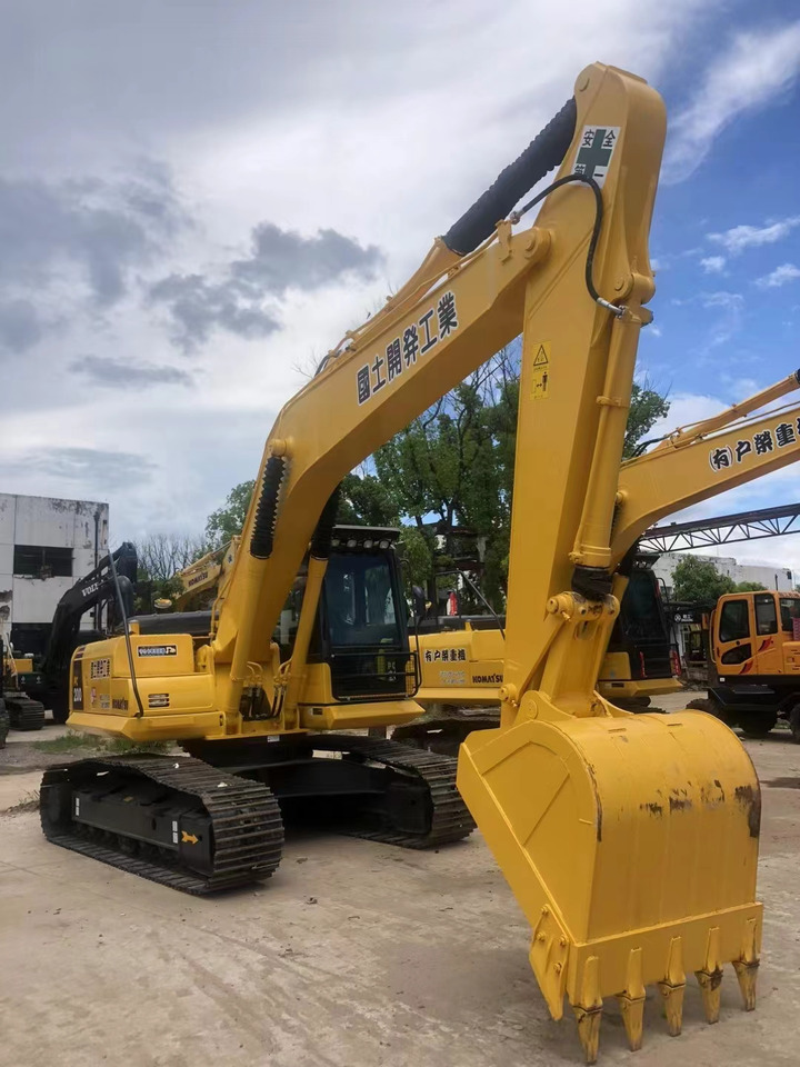 Komatsu PC200-8 Excavator - Crawler excavator: picture 3 Komatsu PC200-8 Excavator - Crawler excavator: picture 3