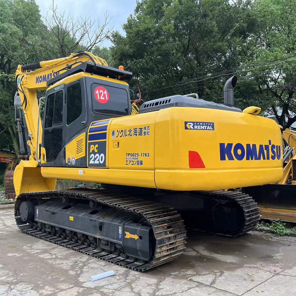 Komatsu PC220-8 Excavator - Crawler excavator: picture 3 Komatsu PC220-8 Excavator - Crawler excavator: picture 3