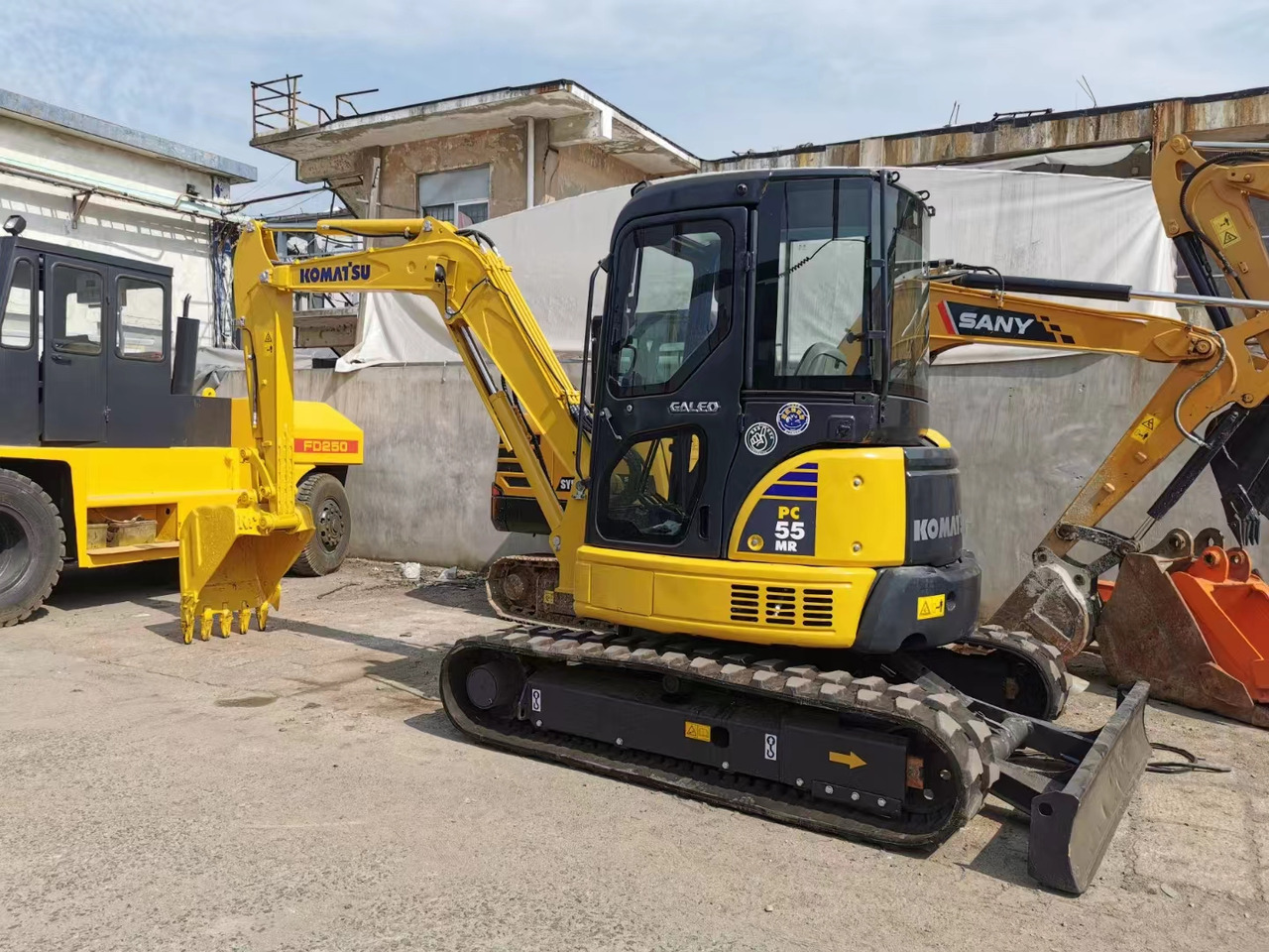 Komatsu PC55MR-3 Excavator - Mini excavator: picture 3 Komatsu PC55MR-3 Excavator - Mini excavator: picture 3