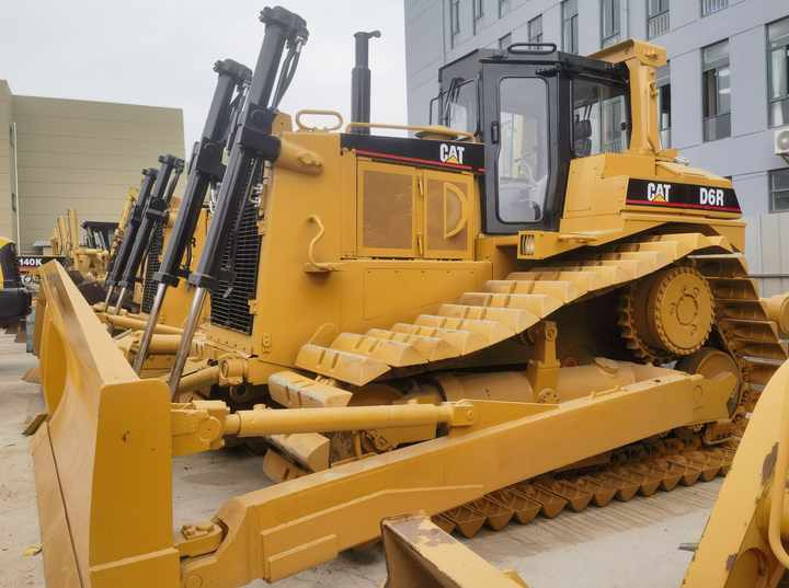 Original Japan Used CAT D6R Bulldozer Second Hand CAT D6R Bulldozer with fast delivery and low price for sale - Bulldozer: picture 2 Original Japan Used CAT D6R Bulldozer Second Hand CAT D6R Bulldozer with fast delivery and low price for sale - Bulldozer: picture 2