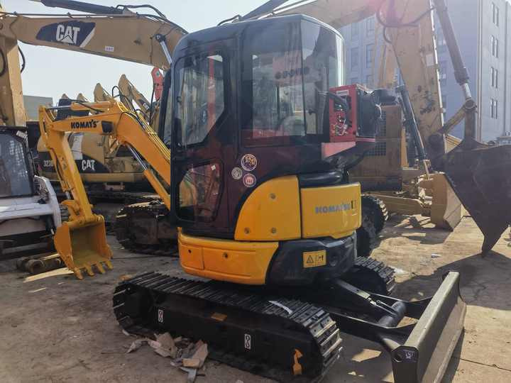 PC30 komatsu hydraulic excavator small digger in good condition on sale - Crawler excavator: picture 3 PC30 komatsu hydraulic excavator small digger in good condition on sale - Crawler excavator: picture 3