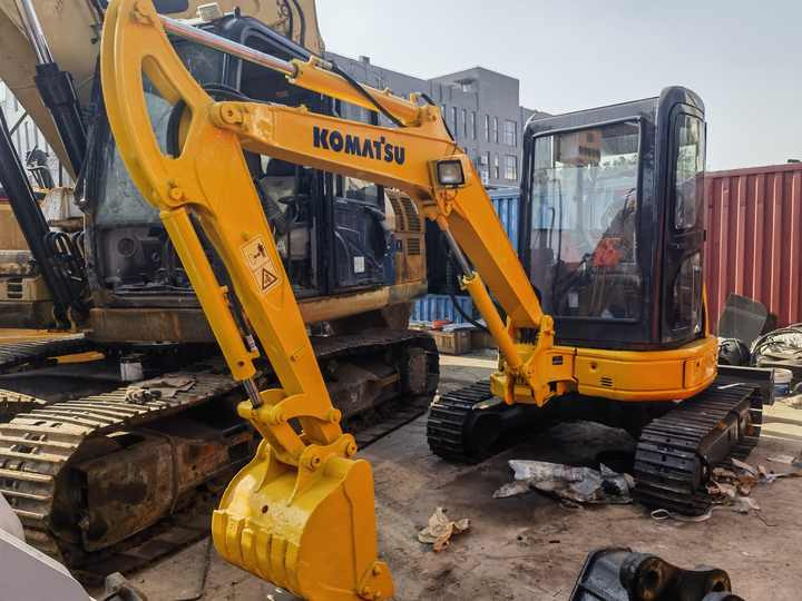 PC30 komatsu hydraulic excavator small digger in good condition on sale - Crawler excavator: picture 2 PC30 komatsu hydraulic excavator small digger in good condition on sale - Crawler excavator: picture 2