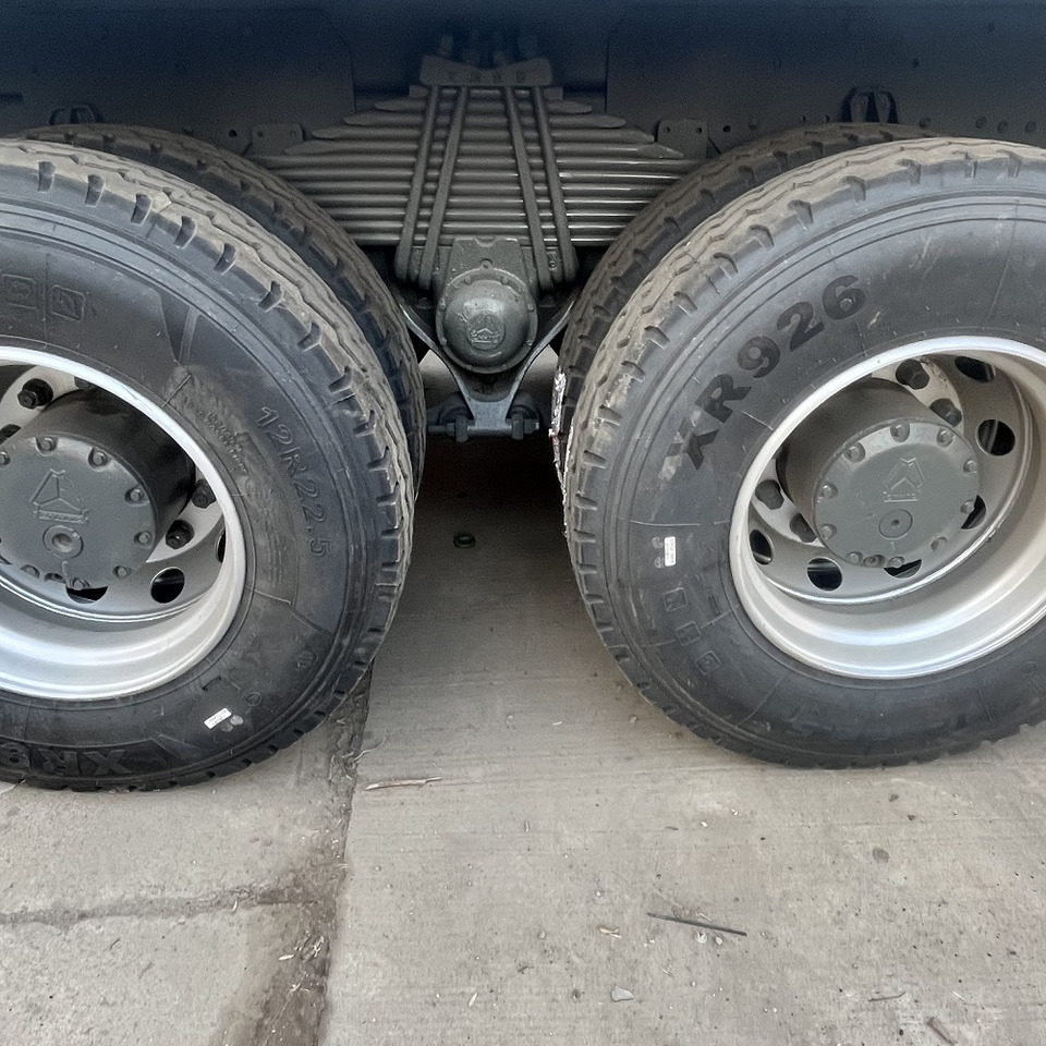 SINOTRUK Howo Dump truck 371hp 6x4 - Tipper: picture 3 SINOTRUK Howo Dump truck 371hp 6x4 - Tipper: picture 3