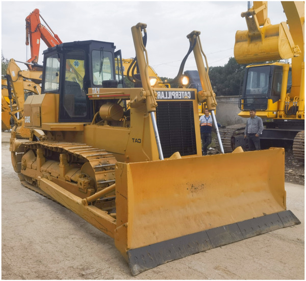 Used Caterpillar D6G Bulldozer Original Crawler D6G with good condition and high performance for sale - Bulldozer: picture 1 Used Caterpillar D6G Bulldozer Original Crawler D6G with good condition and high performance for sale - Bulldozer: picture 1