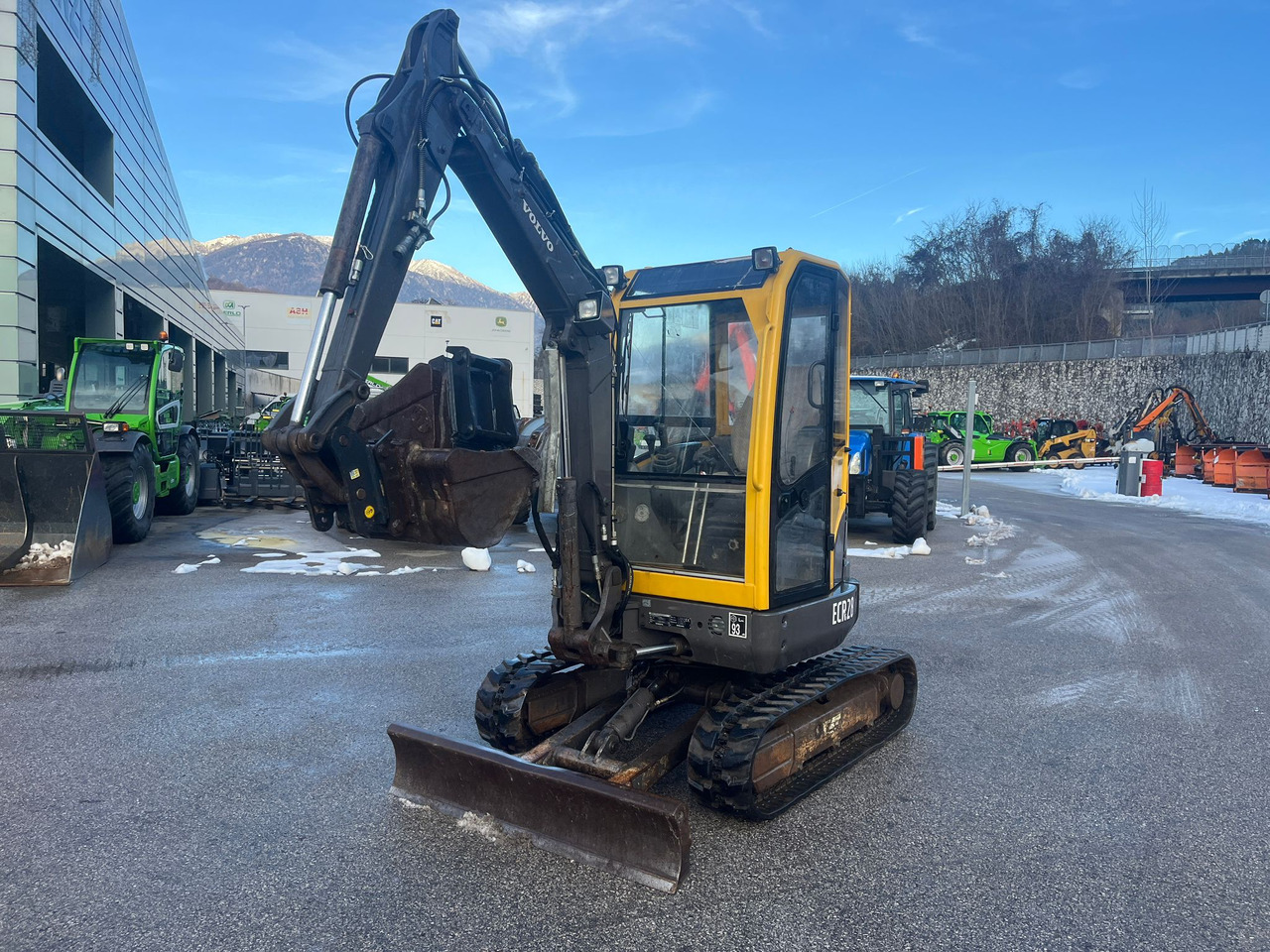 MINIESCAVATORE VOLVO ECR 28 - Mini excavator: picture 2 MINIESCAVATORE VOLVO ECR 28 - Mini excavator: picture 2