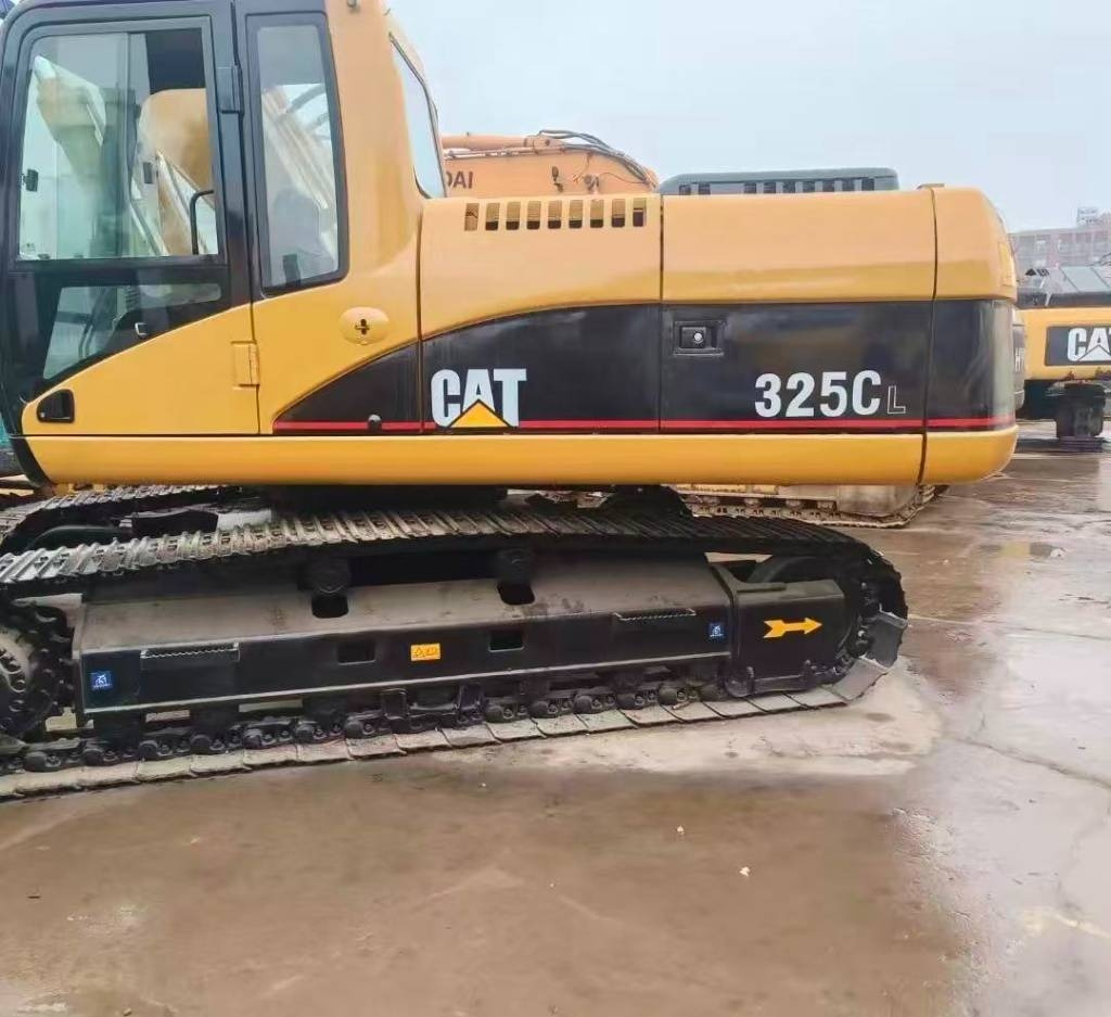CAT 325 C - Crawler excavator: picture 1 CAT 325 C - Crawler excavator: picture 1