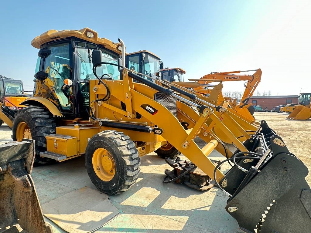 CAT 420 F - Backhoe loader: picture 2 CAT 420 F - Backhoe loader: picture 2