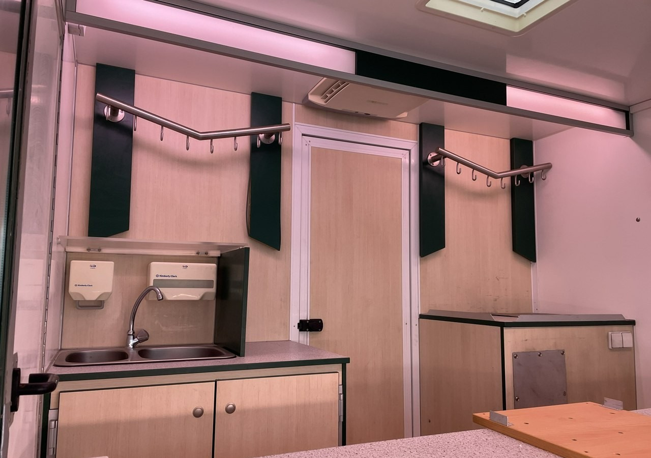 Citroen Jumper Autosklep 4X4 węd Gastronomiczny Food Truck Foodtruck Sklep W-zasi20 - Vending truck: picture 3 Citroen Jumper Autosklep 4X4 węd Gastronomiczny Food Truck Foodtruck Sklep W-zasi20 - Vending truck: picture 3