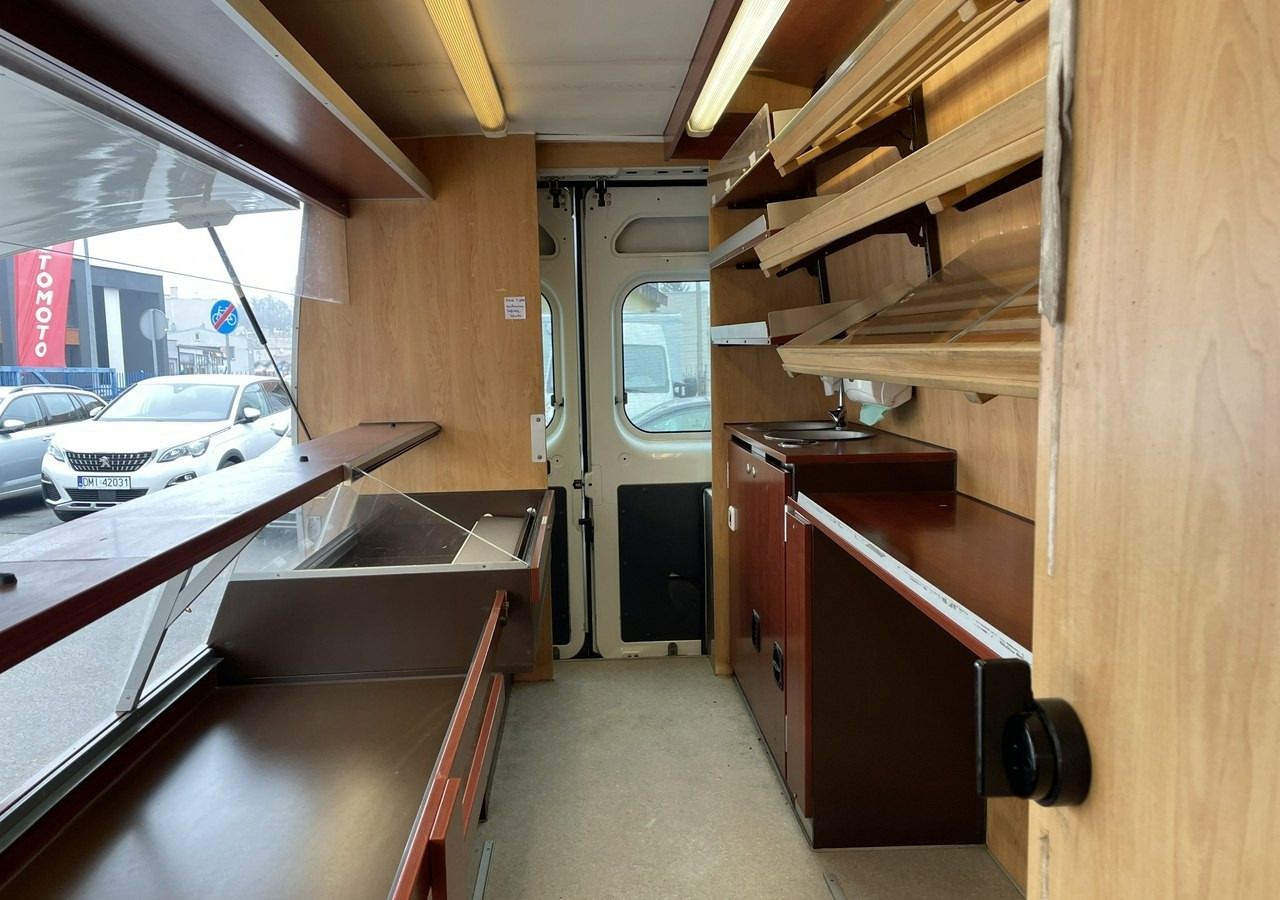 Citroen Jumper Jumper Autosklep wędlin Gastronomiczny Food Truck Foodtruck Sklep 20 - Vending truck: picture 4 Citroen Jumper Jumper Autosklep wędlin Gastronomiczny Food Truck Foodtruck Sklep 20 - Vending truck: picture 4