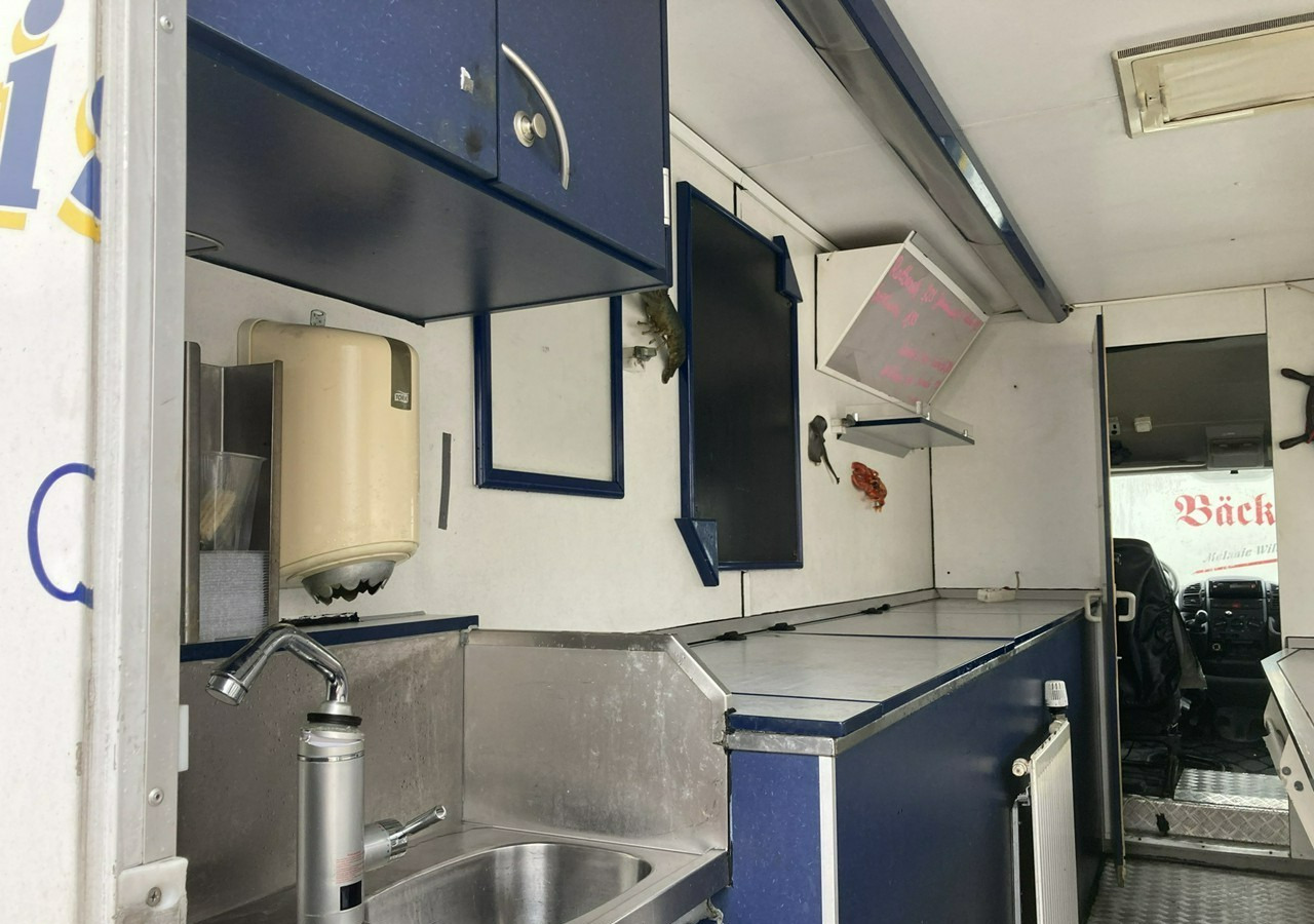 Fiat Ducato Autosklep mięso-ryba Gastronomiczny Food Truck Foodtruck sklep 2004 - Vending truck, Commercial vehicle: picture 3 Fiat Ducato Autosklep mięso-ryba Gastronomiczny Food Truck Foodtruck sklep 2004 - Vending truck, Commercial vehicle: picture 3