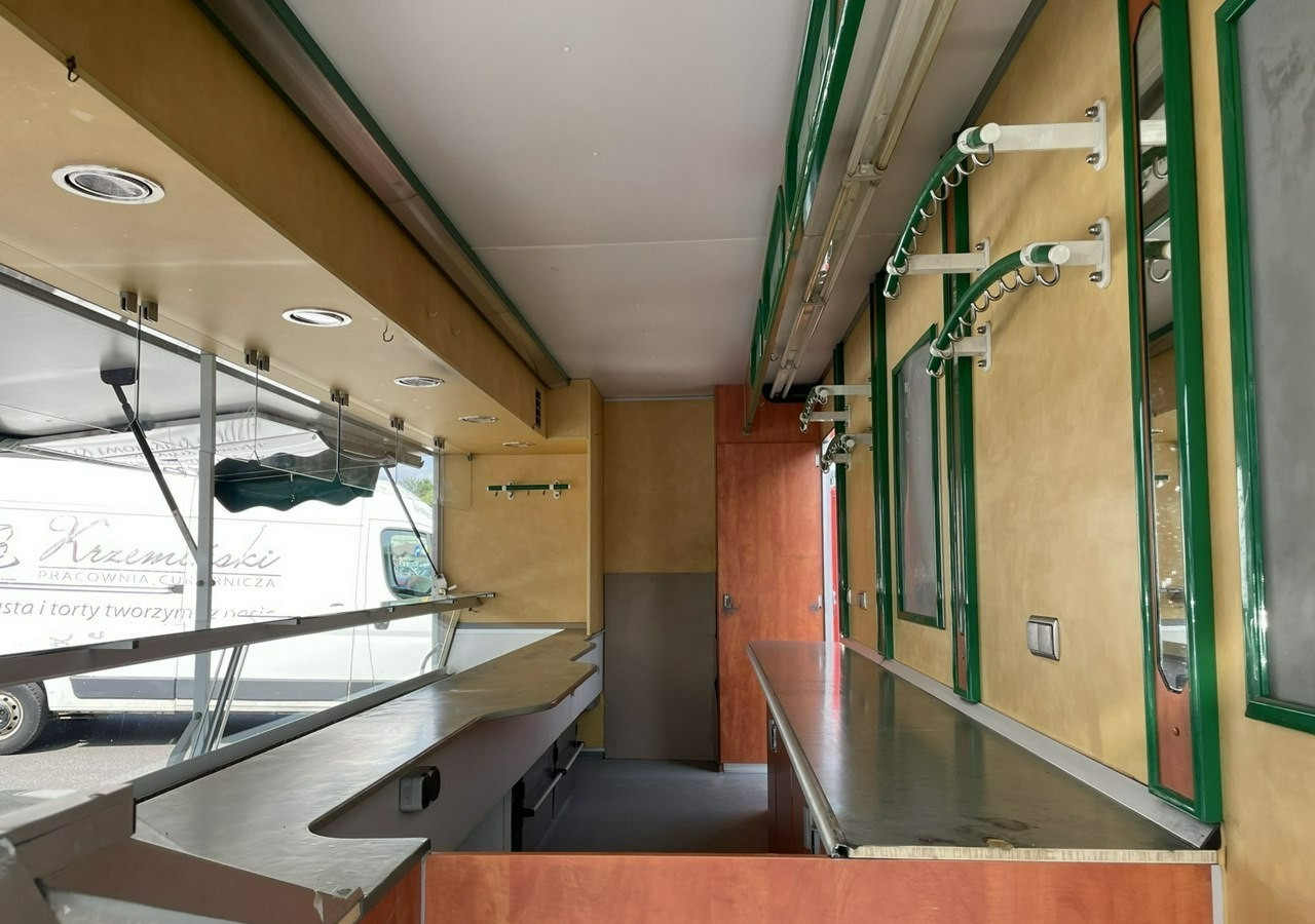 Fiat Ducato Autosklep wędlin Gastronomiczna food truck foodtruck sklep Borco 201 - Vending truck: picture 3 Fiat Ducato Autosklep wędlin Gastronomiczna food truck foodtruck sklep Borco 201 - Vending truck: picture 3
