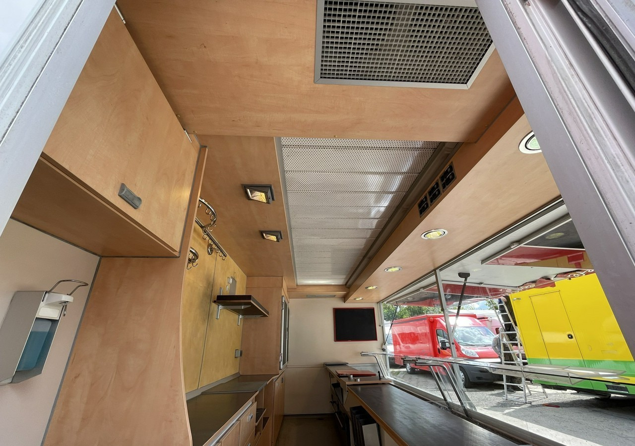 Fiat Ducato Ducat Autosklep wędlin Gastronomiczny Food Truck Foodtruck SklepBORC - Vending truck: picture 4 Fiat Ducato Ducat Autosklep wędlin Gastronomiczny Food Truck Foodtruck SklepBORC - Vending truck: picture 4
