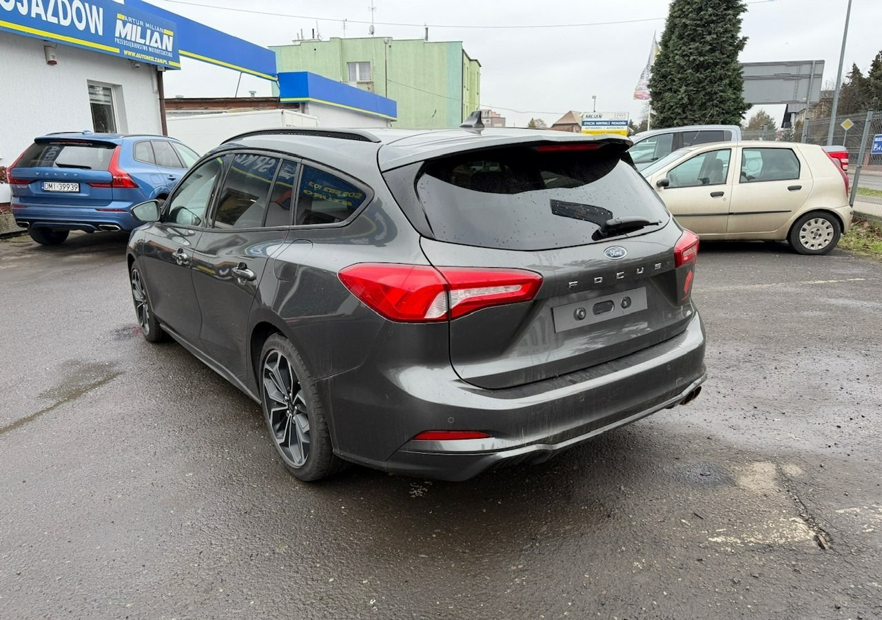 Ford Focus IV Ford Focus 1.5-180KM ST-Line Automat B&O FULL Led Asystenty PDC - Estate car: picture 4 Ford Focus IV Ford Focus 1.5-180KM ST-Line Automat B&O FULL Led Asystenty PDC - Estate car: picture 4