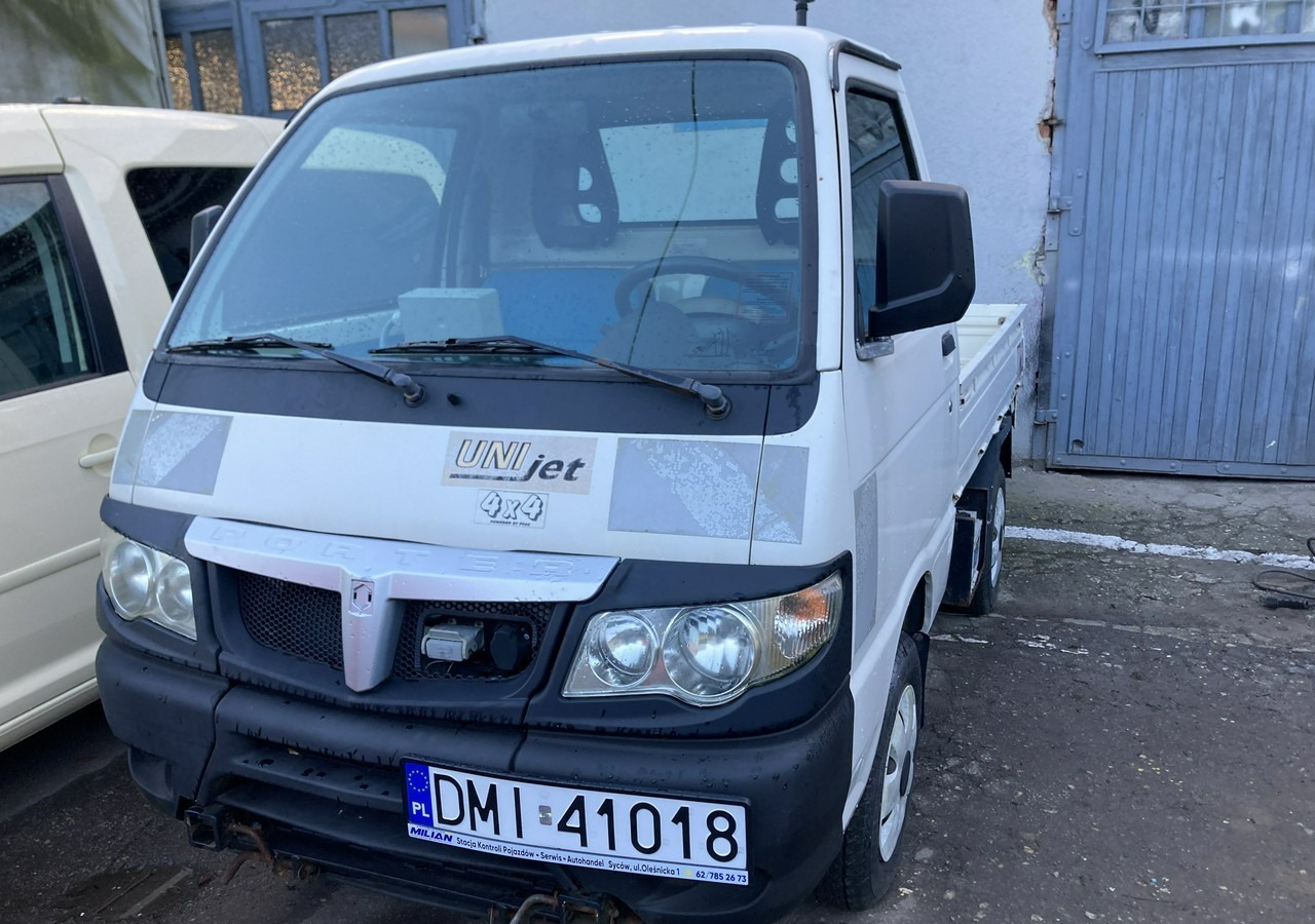 Inna Inny PFAU Piaggio Porter 4X4 Skrzynia odśnieżarka Pług 5655km 2012 - Open body delivery van: picture 1 Inna Inny PFAU Piaggio Porter 4X4 Skrzynia odśnieżarka Pług 5655km 2012 - Open body delivery van: picture 1