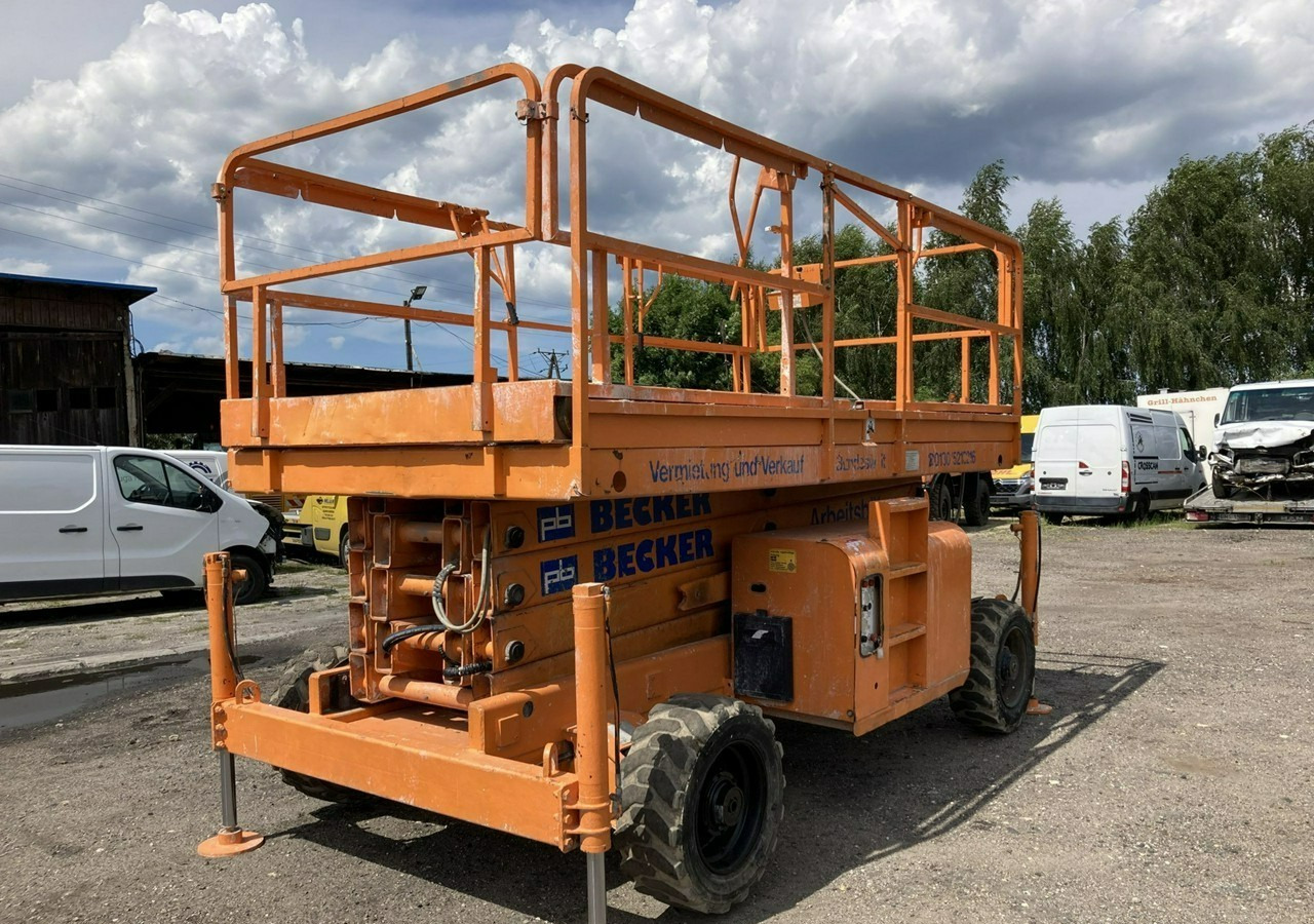 Inna Inny Podnośnik nożycowy Haulotte H15SDX 4x4 podpory 6905 mg 15 metrów - Scissor lift: picture 2 Inna Inny Podnośnik nożycowy Haulotte H15SDX 4x4 podpory 6905 mg 15 metrów - Scissor lift: picture 2