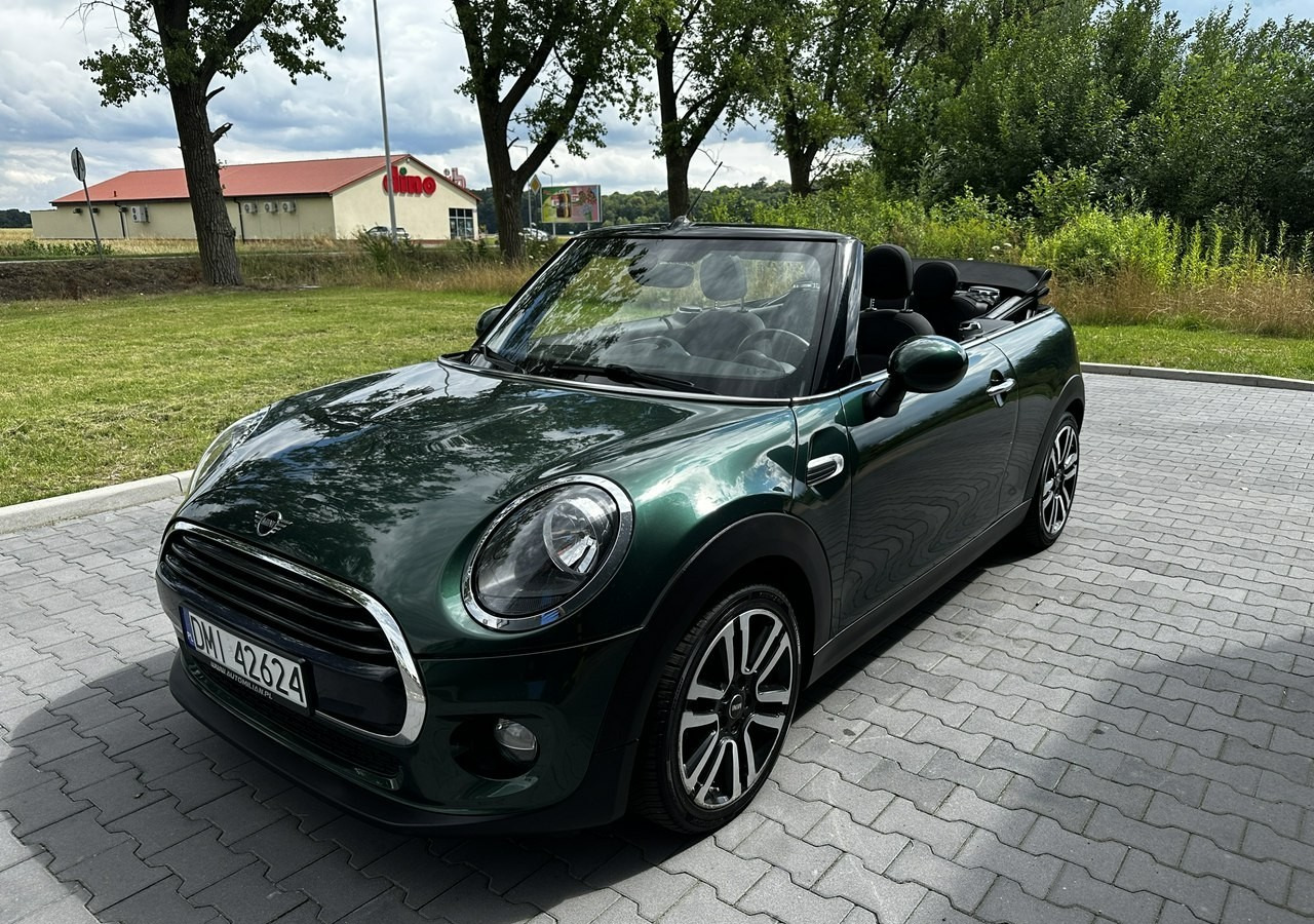 MINI Cabrio II Mini Cabrio Bogata wersja 38tkm Model 2019 - Car: picture 5 MINI Cabrio II Mini Cabrio Bogata wersja 38tkm Model 2019 - Car: picture 5