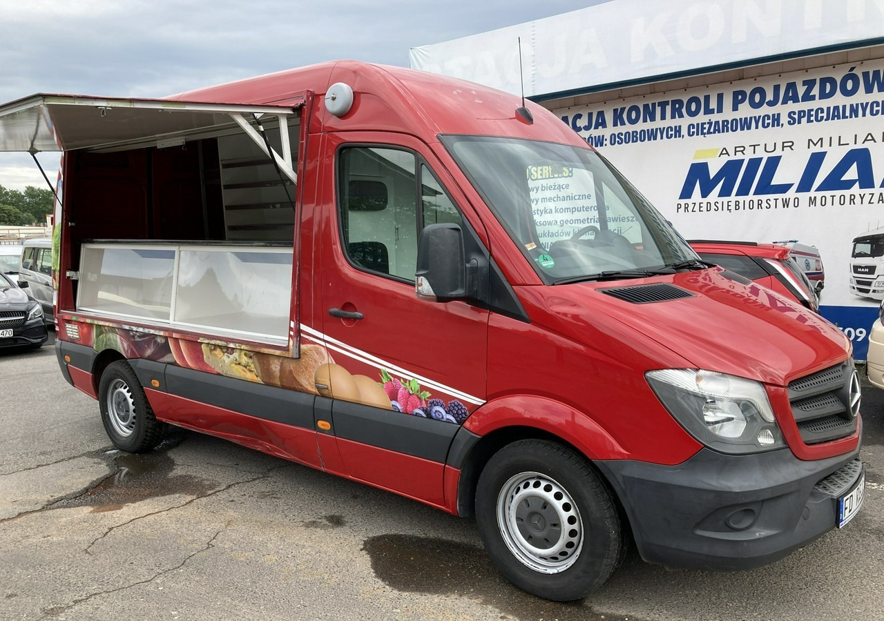 Mercedes-Benz Sprinter Autosklep pieczywa sklep Bar Gastronomiczny Food Truck Foodtruck 201 - Vending truck: picture 3 Mercedes-Benz Sprinter Autosklep pieczywa sklep Bar Gastronomiczny Food Truck Foodtruck 201 - Vending truck: picture 3
