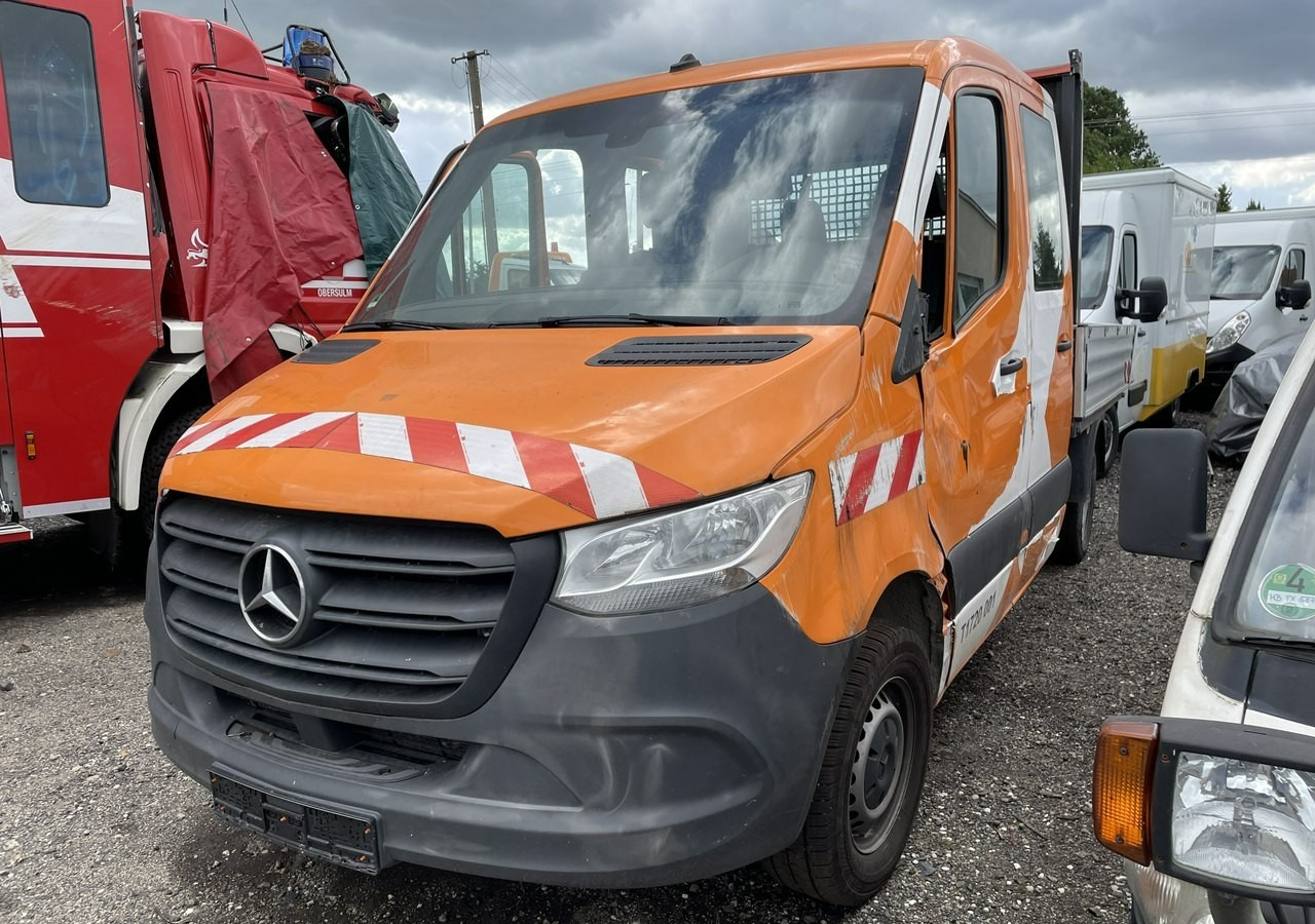 Mercedes-Benz Sprinter Sprinter 314 Dokka Brygadówka 7-oso doka Klim skrzynia rama Model 20 - Open body delivery van, Combi van: picture 1 Mercedes-Benz Sprinter Sprinter 314 Dokka Brygadówka 7-oso doka Klim skrzynia rama Model 20 - Open body delivery van, Combi van: picture 1