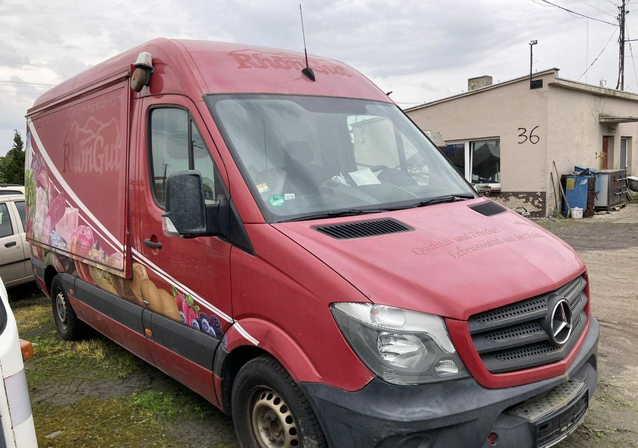 Mercedes-Benz Sprinter Sprinter Autosklep sklep bar Gastronomiczny Food Truck Foodtruck 201 - Vending truck: picture 1 Mercedes-Benz Sprinter Sprinter Autosklep sklep bar Gastronomiczny Food Truck Foodtruck 201 - Vending truck: picture 1
