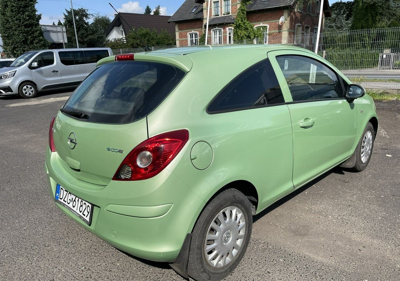 Opel Corsa D Opel Corsa 1,2-16V Klima Salon PL Bagażnik na Rowery Model 2010 - Hatchback: picture 4 Opel Corsa D Opel Corsa 1,2-16V Klima Salon PL Bagażnik na Rowery Model 2010 - Hatchback: picture 4