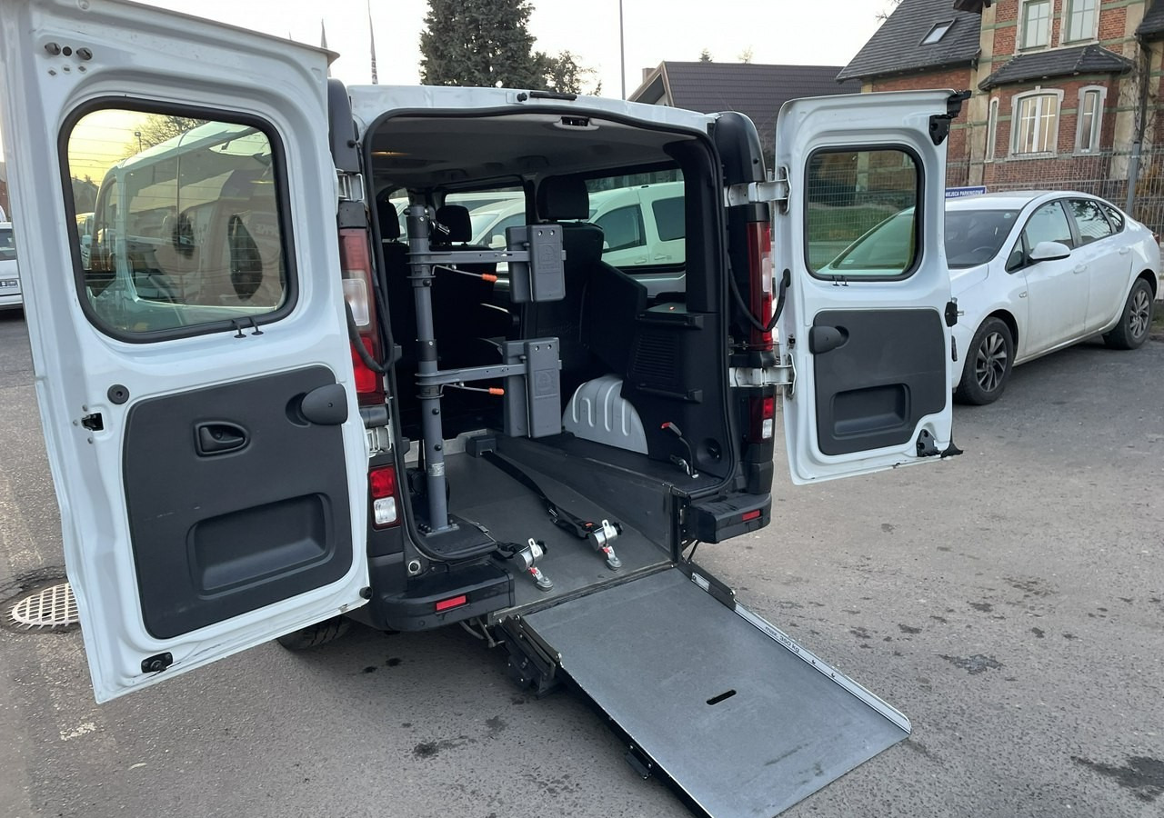 Opel Vivaro Opel Vivaro dla Niepełnosprawnych inwalida Rampa Model 2019 - Car: picture 4 Opel Vivaro Opel Vivaro dla Niepełnosprawnych inwalida Rampa Model 2019 - Car: picture 4
