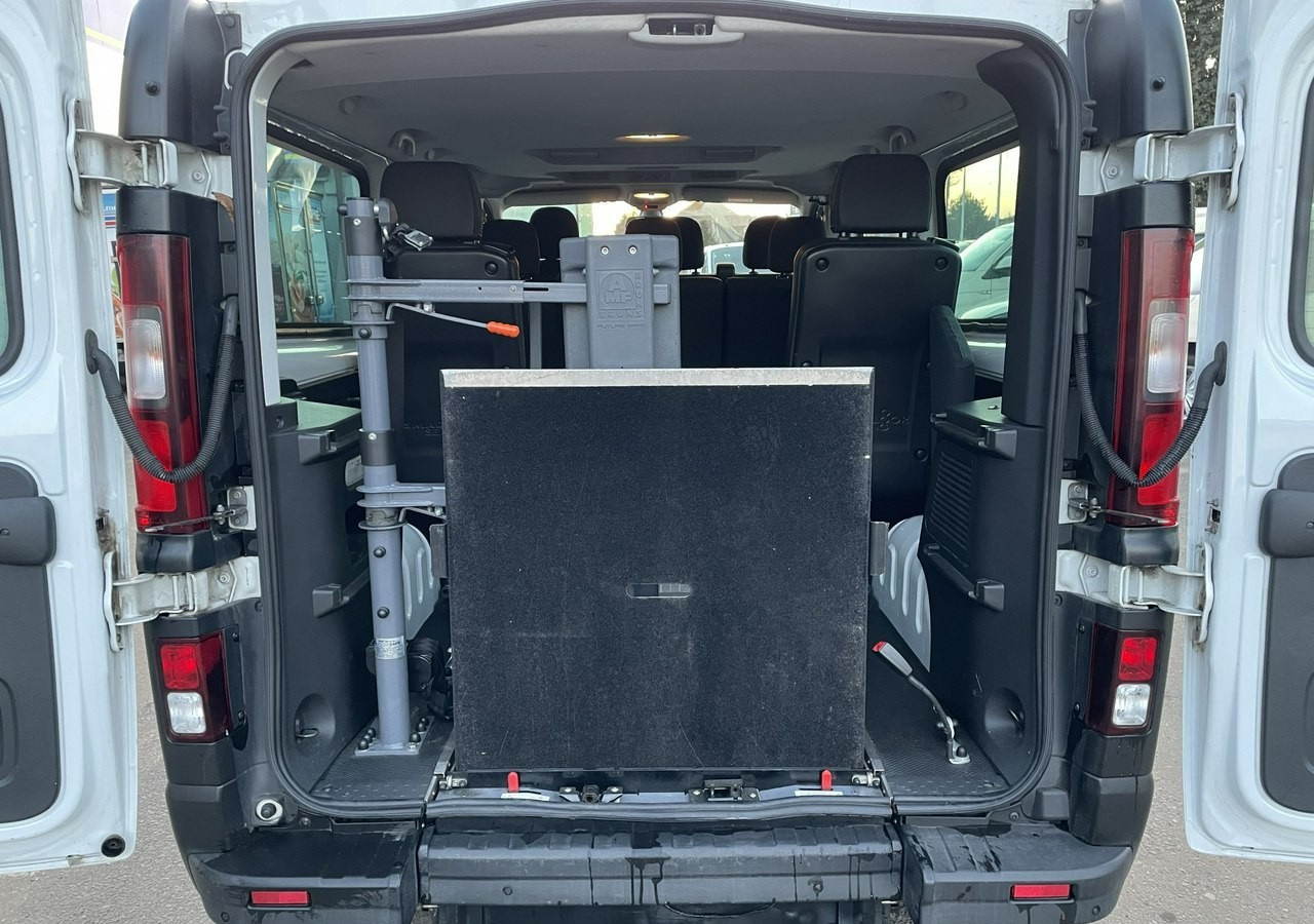 Opel Vivaro Opel Vivaro dla Niepełnosprawnych inwalida Rampa Model 2019 - Car: picture 3 Opel Vivaro Opel Vivaro dla Niepełnosprawnych inwalida Rampa Model 2019 - Car: picture 3
