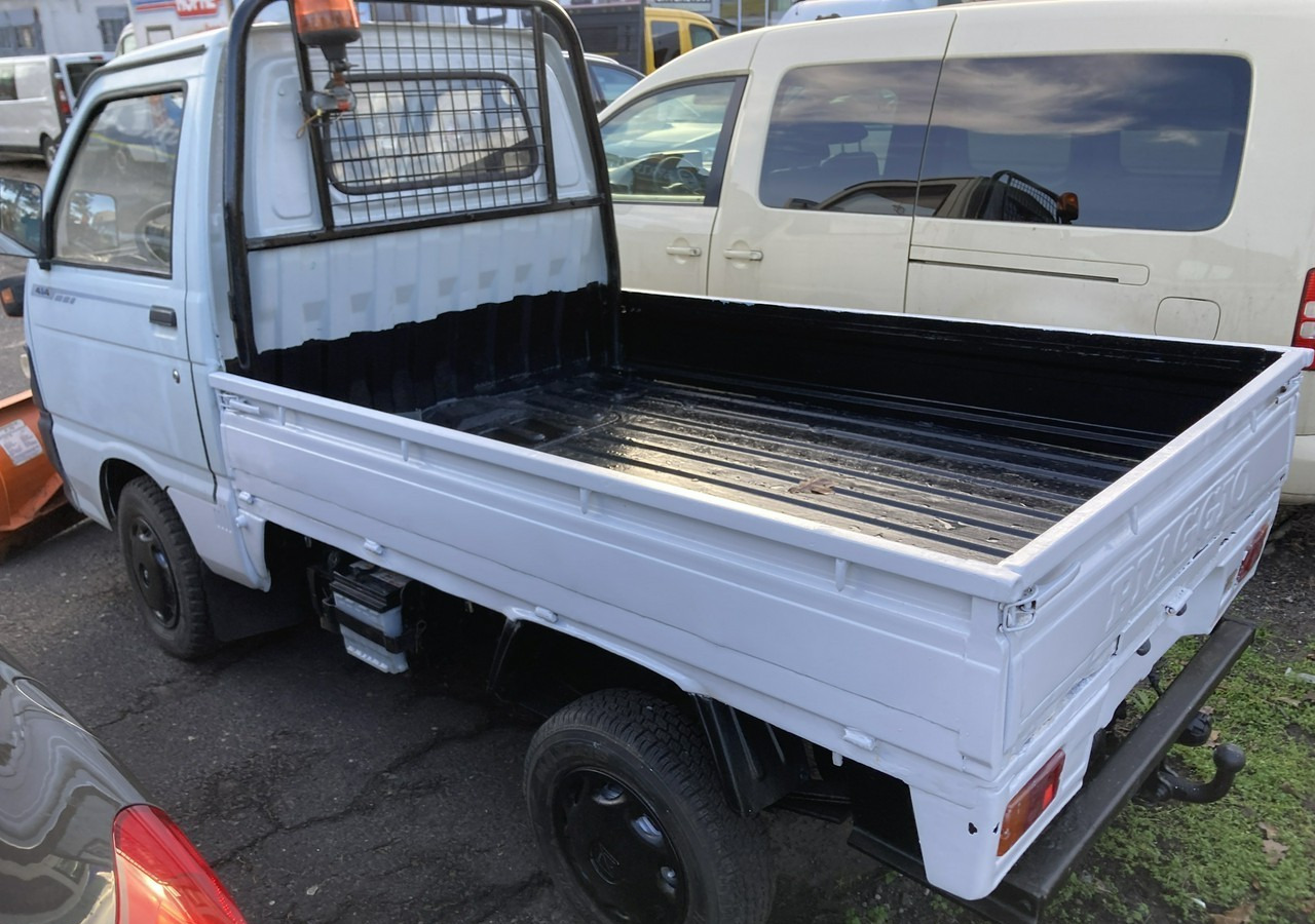 Piaggio Piaggio Porter 4X4 Skrzynia odśnieżarka Pług 2011 - Snow removal vehicle: picture 5 Piaggio Piaggio Porter 4X4 Skrzynia odśnieżarka Pług 2011 - Snow removal vehicle: picture 5