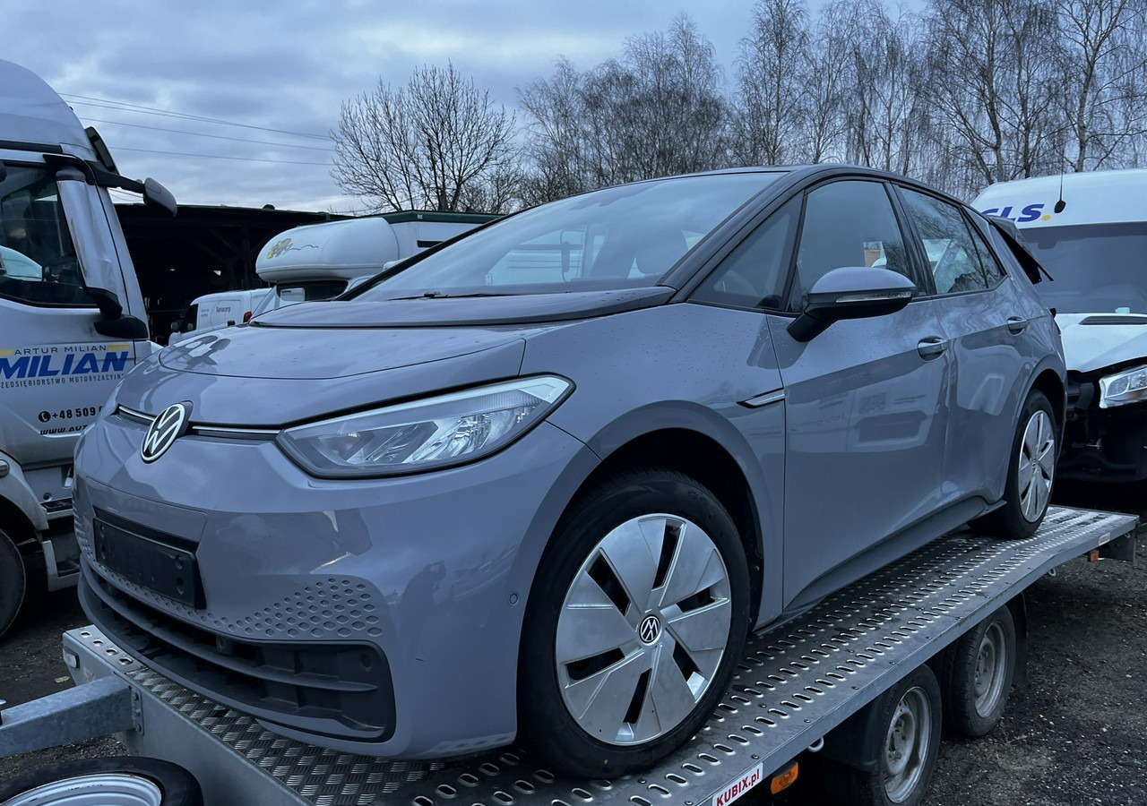 Volkswagen ID.3 ID.3 Pure Performance Family Lwd Navi 150KM 2022 - Hatchback: picture 1 Volkswagen ID.3 ID.3 Pure Performance Family Lwd Navi 150KM 2022 - Hatchback: picture 1