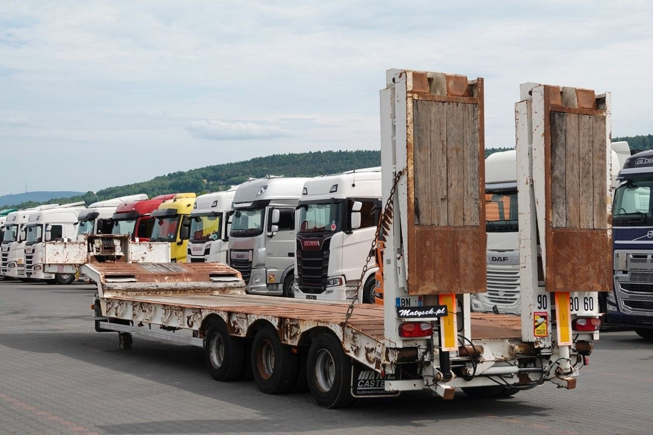 CASTERA LAWETA NISKOPODWOZIOWA / 3 OSIE / OŚ SKR - Low loader semi-trailer: picture 3 CASTERA LAWETA NISKOPODWOZIOWA / 3 OSIE / OŚ SKR - Low loader semi-trailer: picture 3