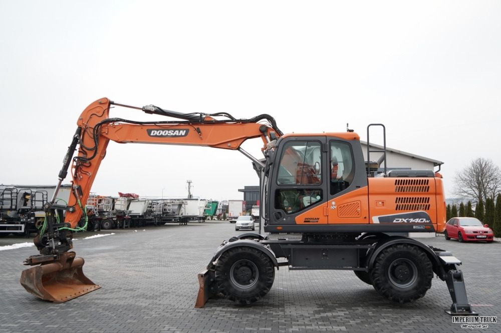 DOOSAN DX 140W / KOPARKA KOŁOWA / ROTOTIL / JOYSTICK / POWERTILT OBROTNICA / 2019 ROK / - Wheel excavator: picture 2 DOOSAN DX 140W / KOPARKA KOŁOWA / ROTOTIL / JOYSTICK / POWERTILT OBROTNICA / 2019 ROK / - Wheel excavator: picture 2