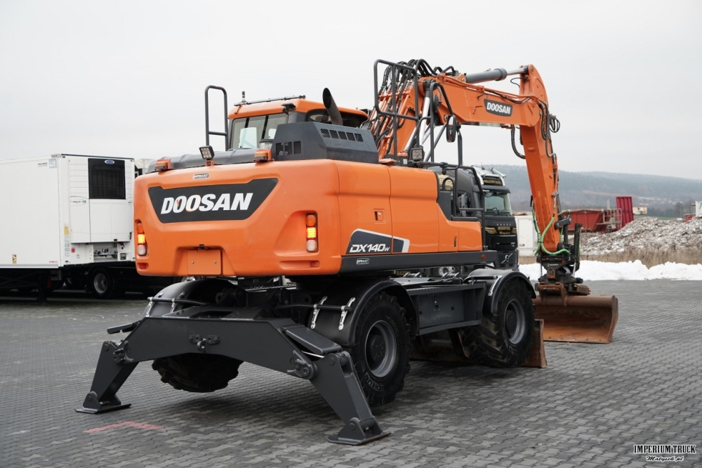 DOOSAN DX 140W / KOPARKA KOŁOWA / ROTOTIL / JOYSTICK / POWERTILT OBROTNICA / 2019 ROK / - Wheel excavator: picture 5 DOOSAN DX 140W / KOPARKA KOŁOWA / ROTOTIL / JOYSTICK / POWERTILT OBROTNICA / 2019 ROK / - Wheel excavator: picture 5