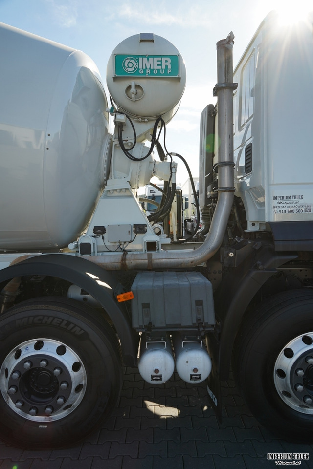 Concrete mixer truck IVECO 400 SL X-WAY STRALIS / 8X4 / BETONOMIESZARKA / IMER / OPONY 100 % / ALUFELGI /: picture 17