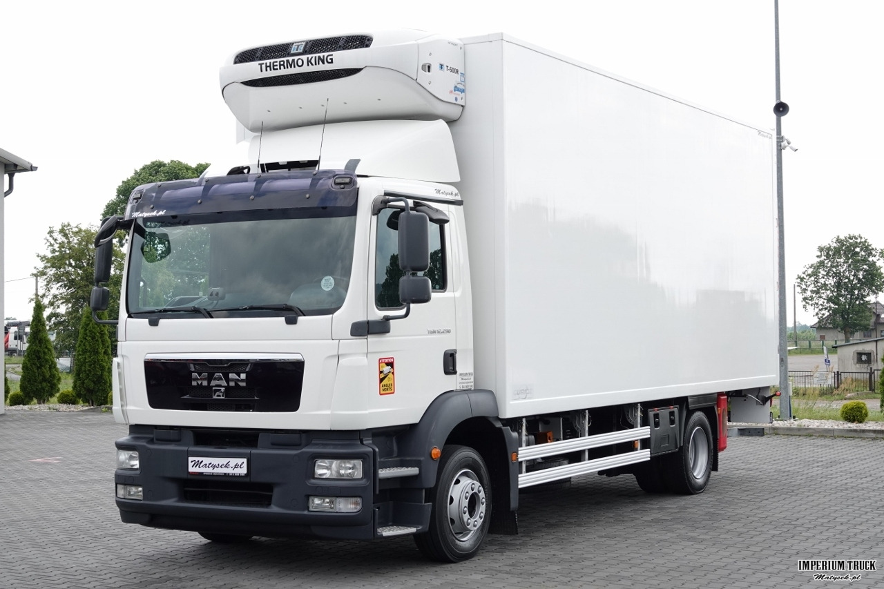 MAN TGM 12.290 / 4x2 / CHŁODNIA 6,5 M / AGREGAT THERMO KING T-600 R / WINDA ZAŁADOWCZA DHOLLANDIA / SPROWADZONY - Refrigerator truck: picture 2 MAN TGM 12.290 / 4x2 / CHŁODNIA 6,5 M / AGREGAT THERMO KING T-600 R / WINDA ZAŁADOWCZA DHOLLANDIA / SPROWADZONY - Refrigerator truck: picture 2