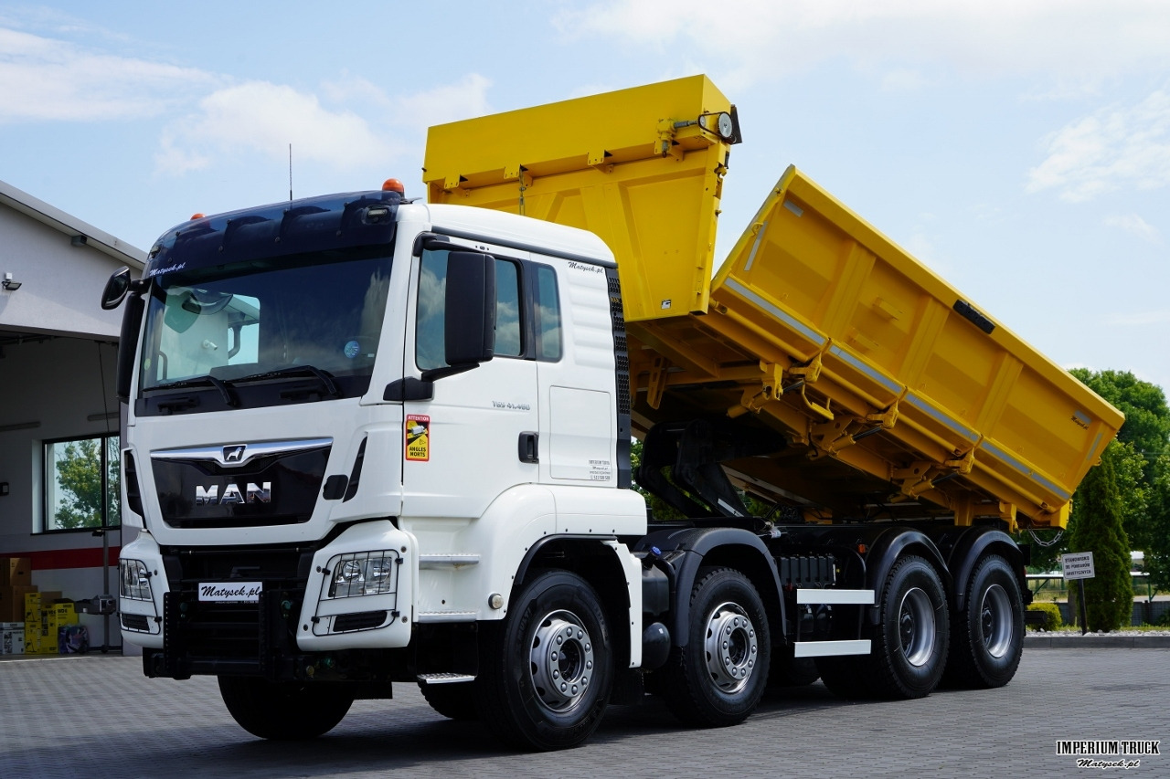 MAN TGS 41.460 / 8x4 / WYWROTKA / 2 STRONNA / BORDMATIC / HYDROBURTA / MEILLER KIPER / / OPONY 100% / EURO 6 / 2017 R / SPROWADZONA - Tipper: picture 1 MAN TGS 41.460 / 8x4 / WYWROTKA / 2 STRONNA / BORDMATIC / HYDROBURTA / MEILLER KIPER / / OPONY 100% / EURO 6 / 2017 R / SPROWADZONA - Tipper: picture 1