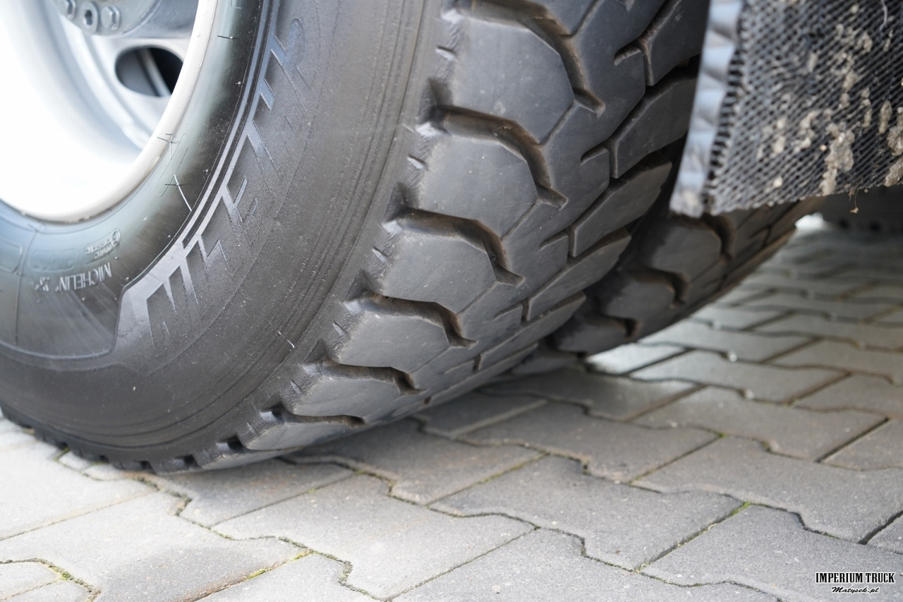 Dropside/ Flatbed truck, Crane truck MERCEDES ACTROS 2636 / 6x4 / SKRZYNIOWY 7 M + HDS HIAB 211- WYSÓW 12,6 M / MOCNA PODŁOGA / STEROWANIE RADIOWE / ROTATOR / SPROWADZONY: picture 33