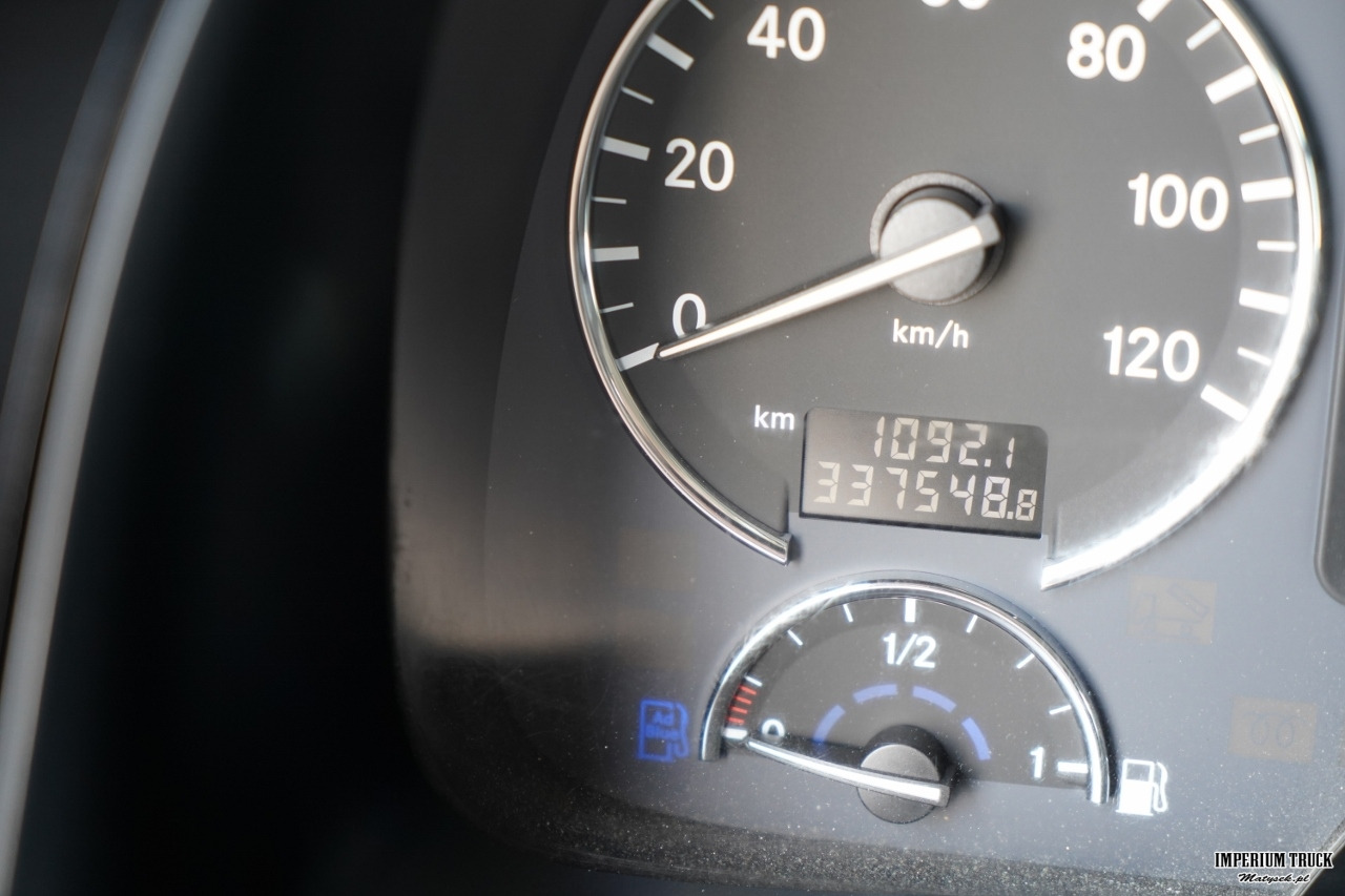 Dropside/ Flatbed truck, Crane truck MERCEDES ACTROS 2636 / 6x4 / SKRZYNIOWY 7 M + HDS HIAB 211- WYSÓW 12,6 M / MOCNA PODŁOGA / STEROWANIE RADIOWE / ROTATOR / SPROWADZONY: picture 45