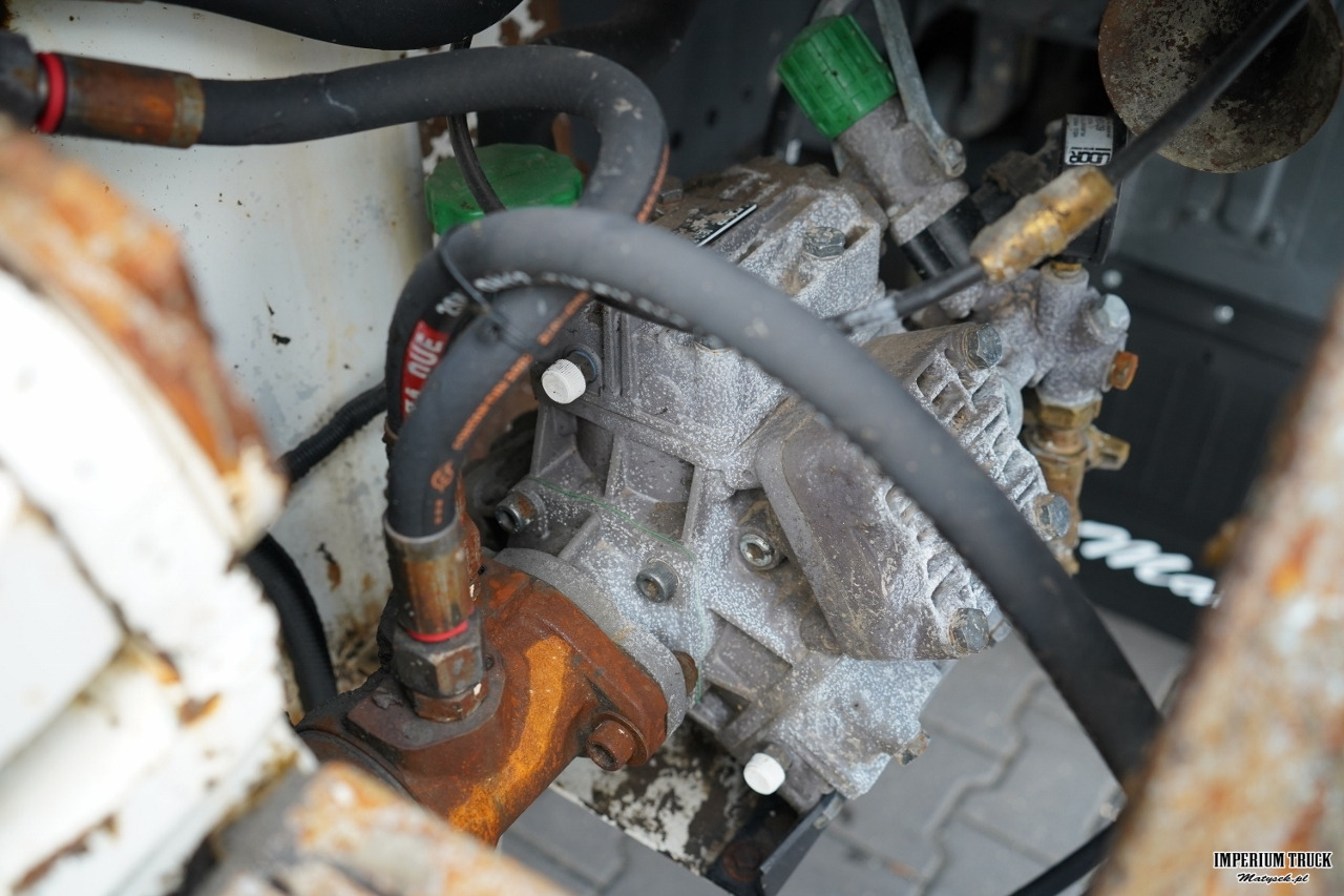 Concrete pump truck MERCEDES ACTROS 2636 / POMPA SERMAC 5Z37 / 37 METRÓW / STEROWANIE RADIOWE / EPS + SPRZĘGŁO: picture 19