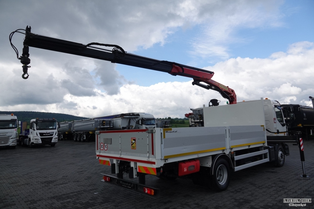 RENAULT D 210 / 4X2 / SKRZYNIOWY 5 M + HDS PALFINGER PK 8.501 SLD A / UDŹWIG 5 580G / STEROWANIE RADIOWE / ROTATOR / SPROWADZONY - Dropside/ Flatbed truck, Crane truck: picture 4 RENAULT D 210 / 4X2 / SKRZYNIOWY 5 M + HDS PALFINGER PK 8.501 SLD A / UDŹWIG 5 580G / STEROWANIE RADIOWE / ROTATOR / SPROWADZONY - Dropside/ Flatbed truck, Crane truck: picture 4