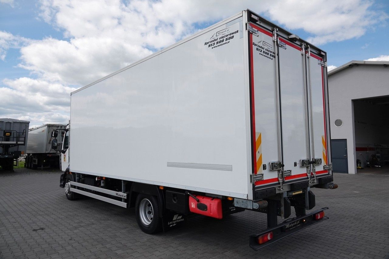 Renault D 16 260 / 4X2 / REFRIDGERATOR - 6,8 M / BI TEMP - Refrigerator truck: picture 2 Renault D 16 260 / 4X2 / REFRIDGERATOR - 6,8 M / BI TEMP - Refrigerator truck: picture 2
