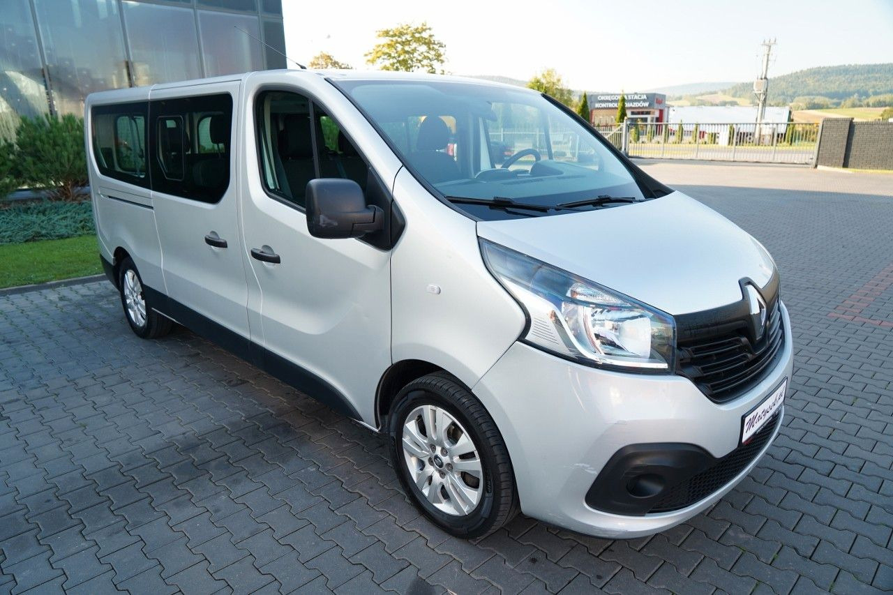 Renault TRAFIC 125 DCI / BUS / 9 MIEJSC / 2017 ROK / PO - Passenger van: picture 5 Renault TRAFIC 125 DCI / BUS / 9 MIEJSC / 2017 ROK / PO - Passenger van: picture 5
