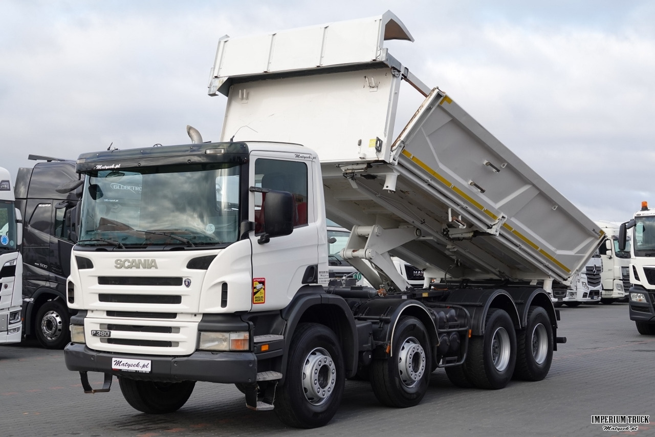 SCANIA P 380 / 8x4 / WYWROTKA / HYDROBURTA / BORDMATIC / SPROWADZONA / ŁADOWNOŚĆ : 18500 kg - Tipper: picture 1 SCANIA P 380 / 8x4 / WYWROTKA / HYDROBURTA / BORDMATIC / SPROWADZONA / ŁADOWNOŚĆ : 18500 kg - Tipper: picture 1