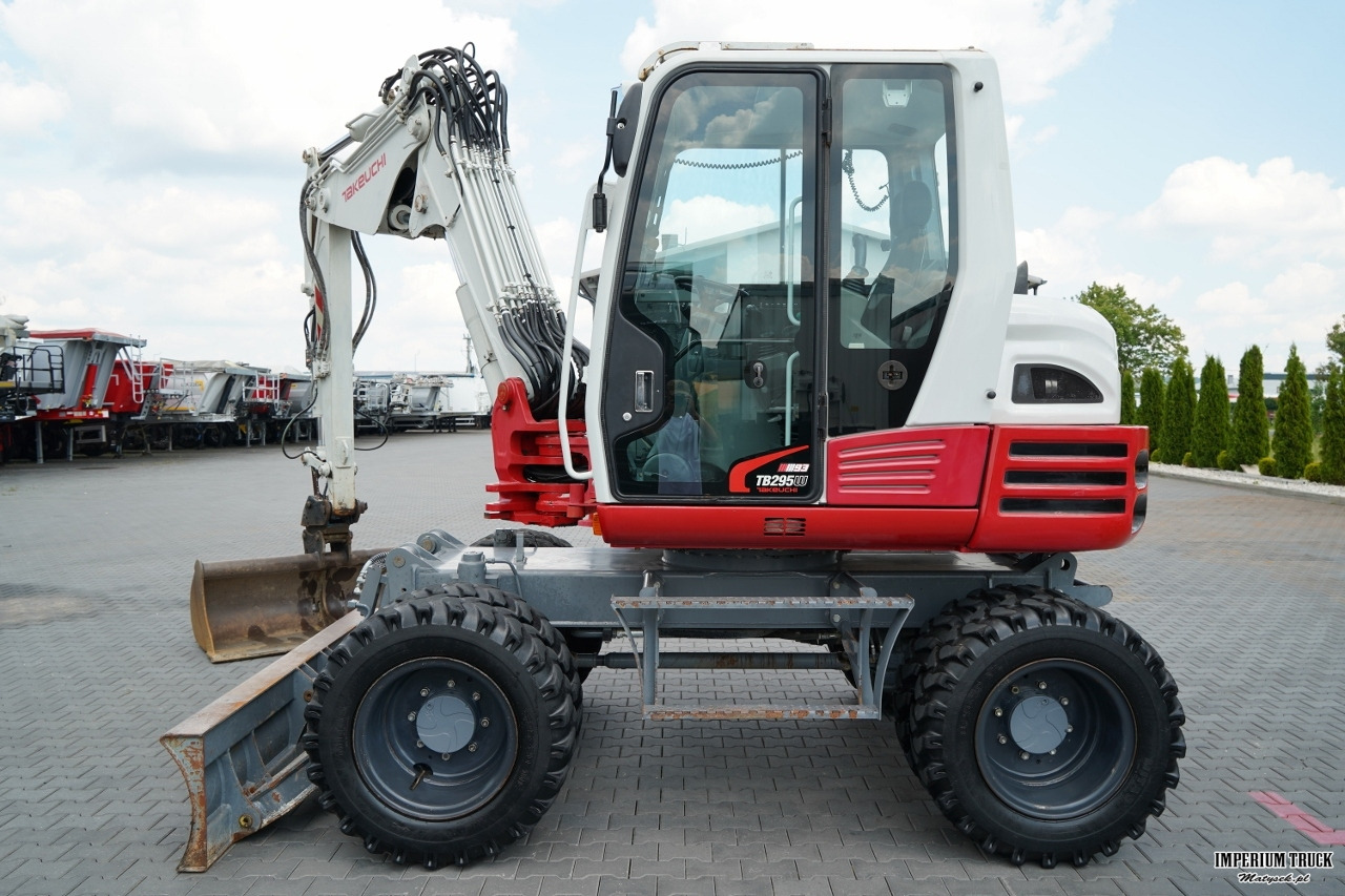 TAKEUCHI TB 295 W / KOPARKA KOŁOWA / 2016 ROK / PO KONTRAKCIE SERWISOWYM - Wheel excavator: picture 2 TAKEUCHI TB 295 W / KOPARKA KOŁOWA / 2016 ROK / PO KONTRAKCIE SERWISOWYM - Wheel excavator: picture 2