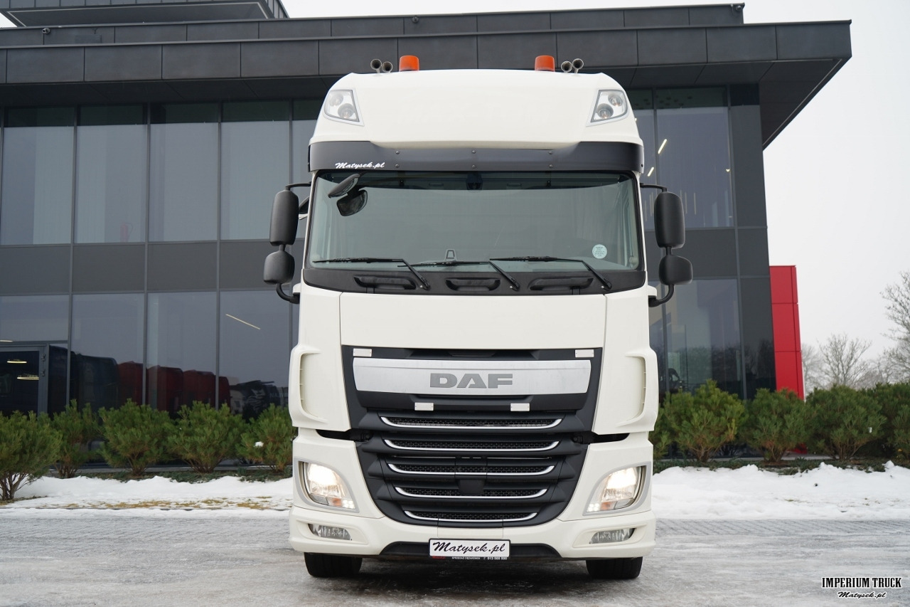DAF XF 460 / SUPER SPACE CAB / MEGA / EURO 6 / LOW DECK - Tractor unit: picture 3 DAF XF 460 / SUPER SPACE CAB / MEGA / EURO 6 / LOW DECK - Tractor unit: picture 3